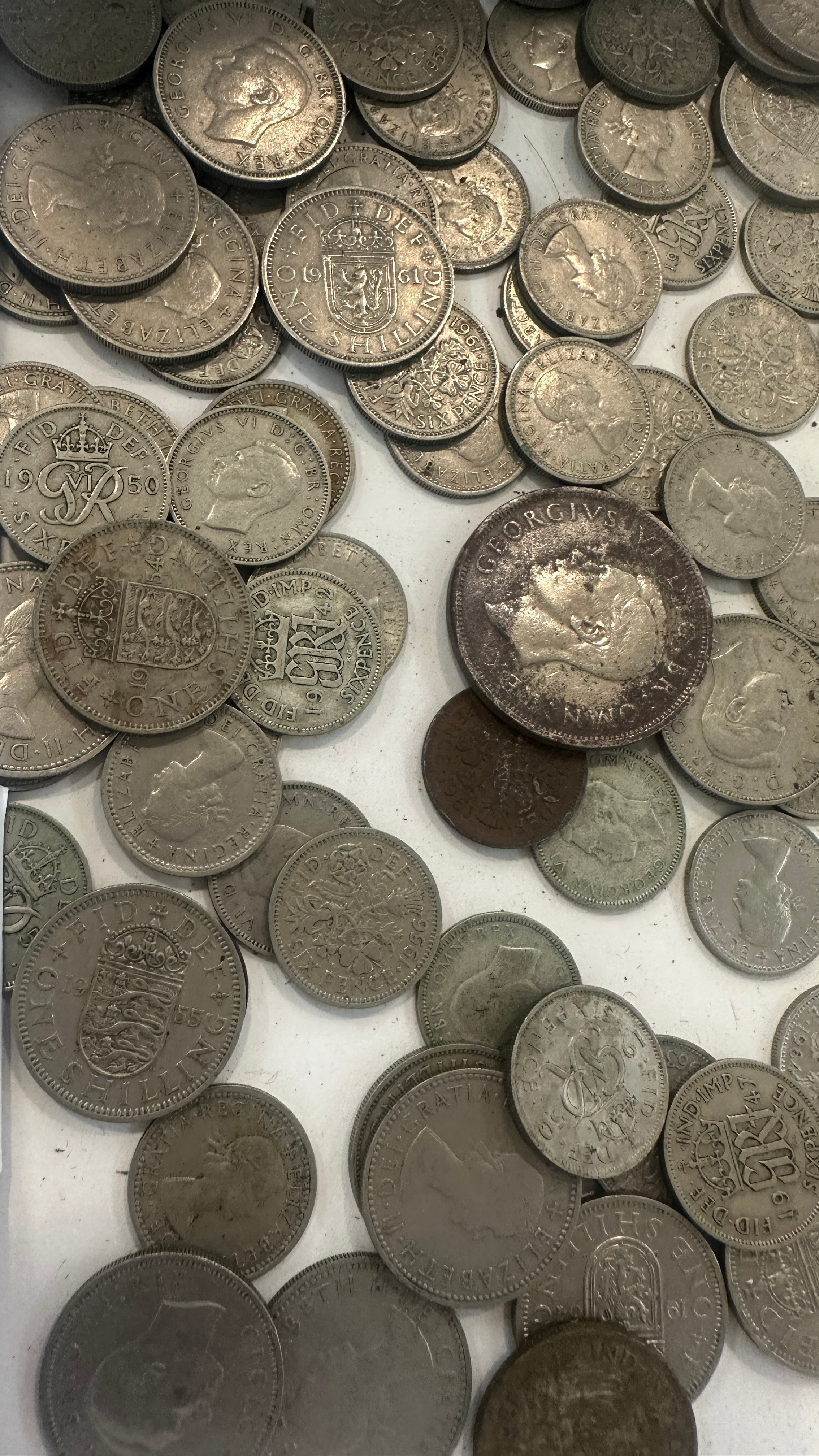 Tray of vintage coins includes six pences etc - Image 4 of 5