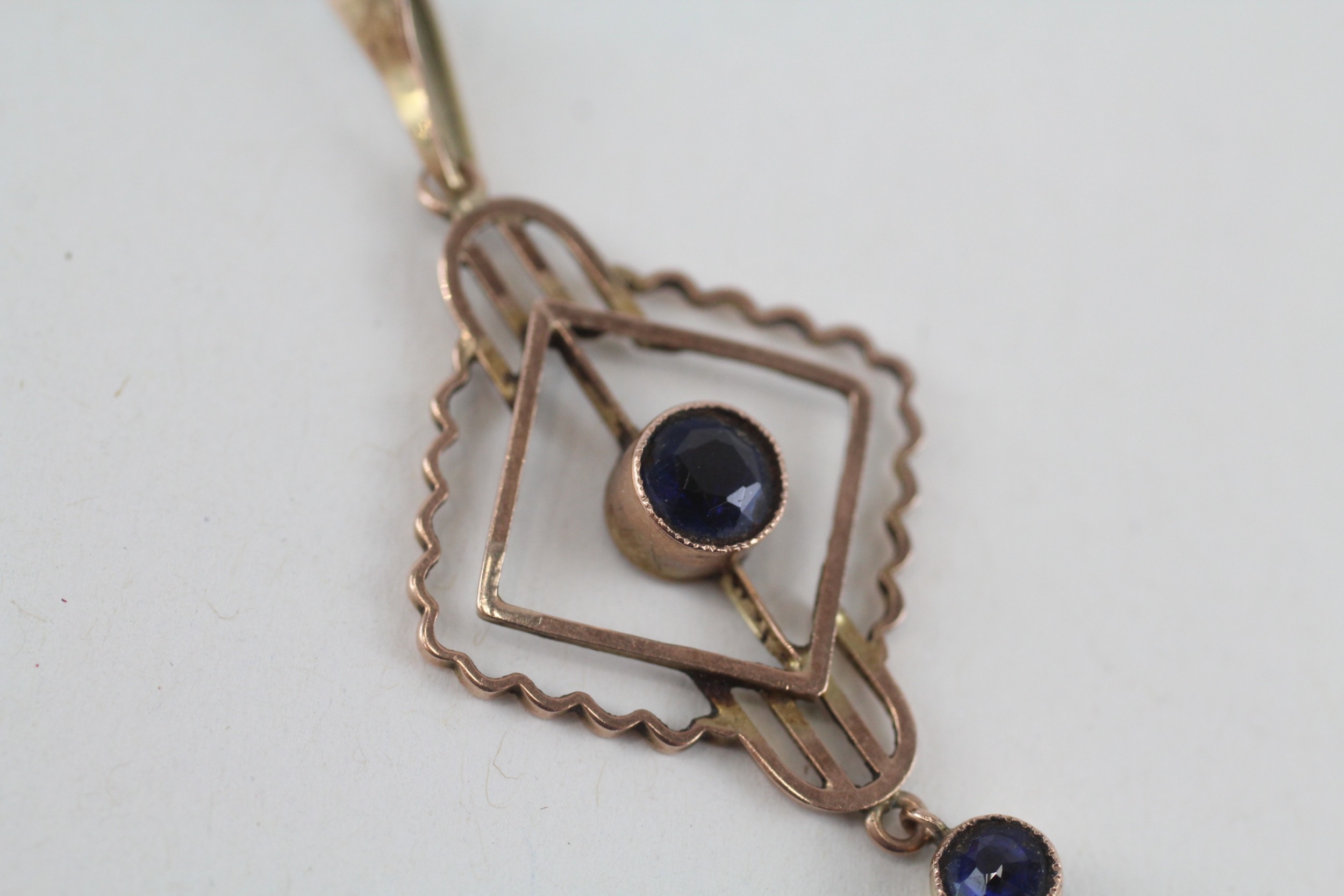 9ct gold antique garnet topped drop pendant (1.6g) - Image 3 of 4