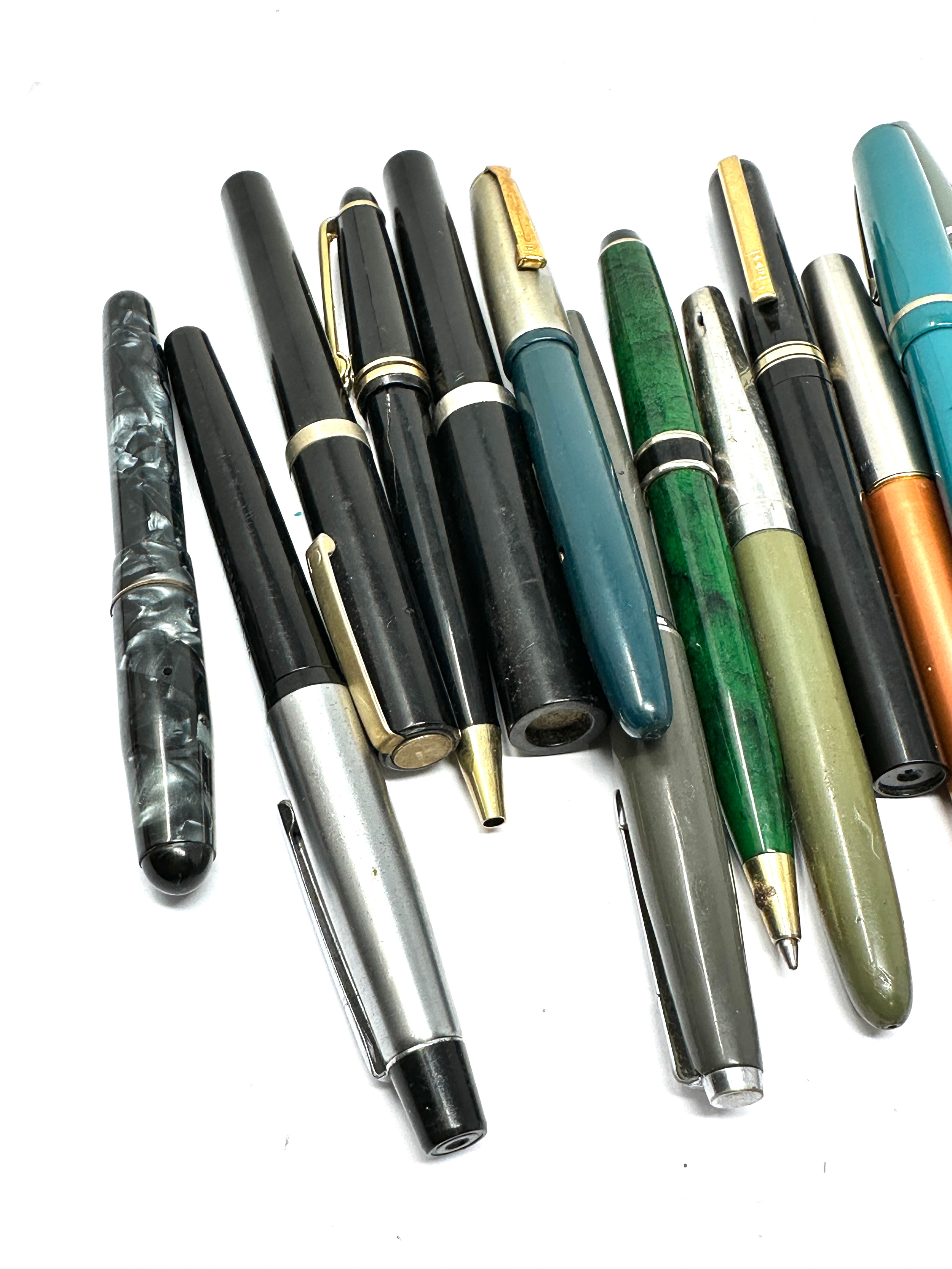 very large selection of vintage fountain pend & pens - Image 2 of 4