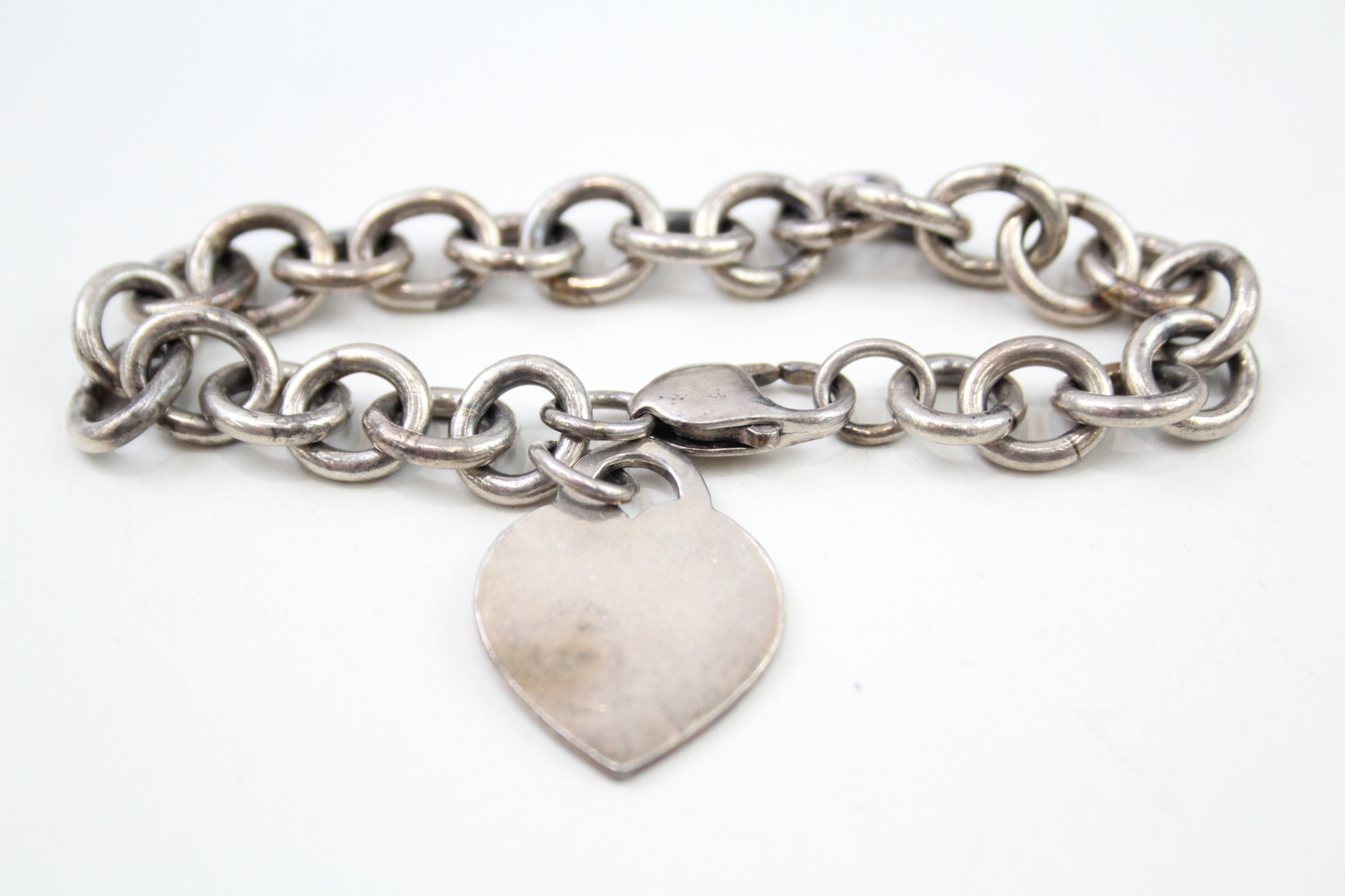 Silver belcher link bracelet with heart tag by designer Tiffany & Co, replacement clasp (33g) - Image 5 of 7