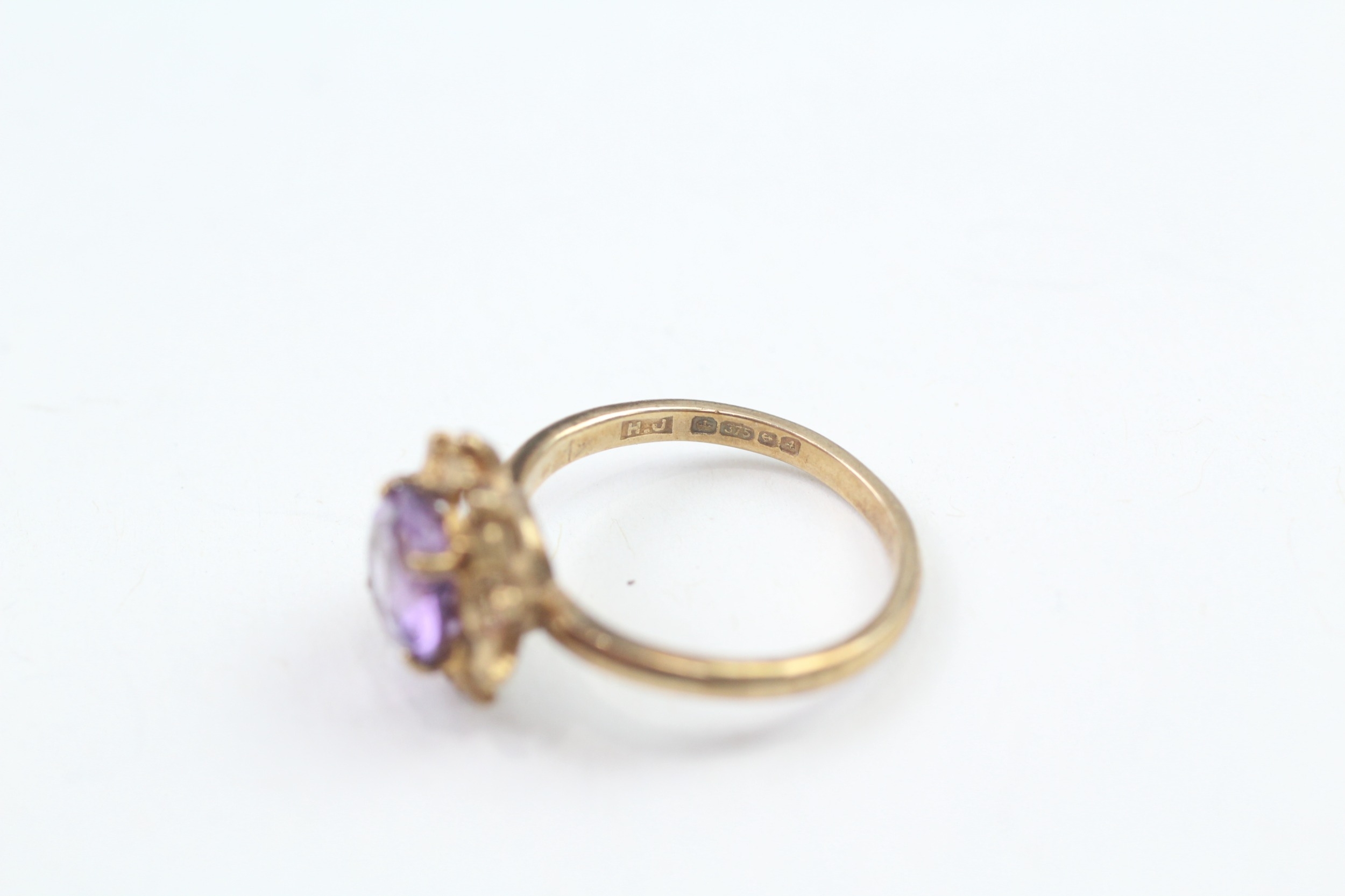 9ct gold 1970's amethyst dress ring (2.2g) - Image 4 of 4