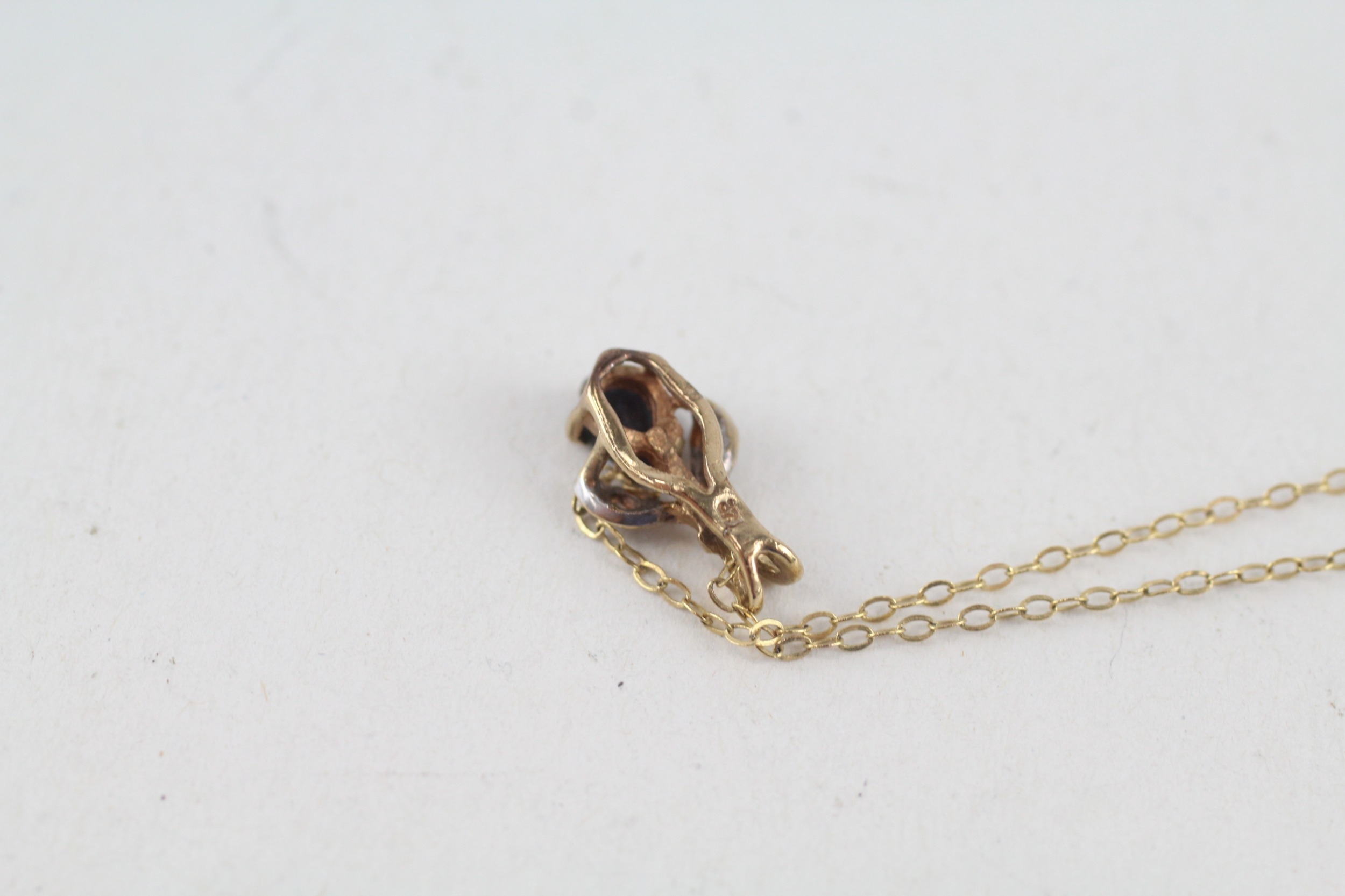 9ct gold vintage sapphire & diamond pendant necklace (0.9g) - Image 4 of 4