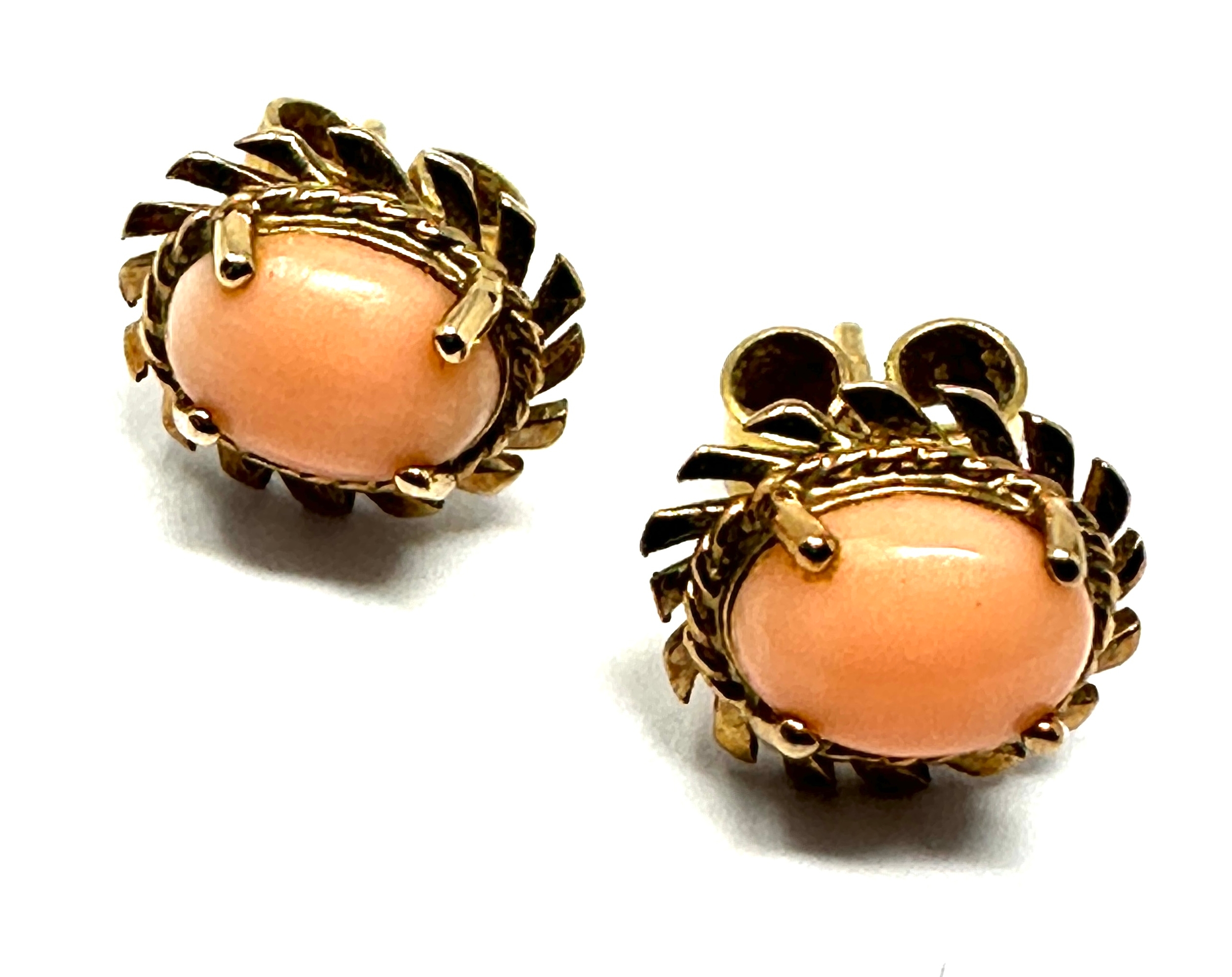 9ct gold coral earrings weight 2.1g