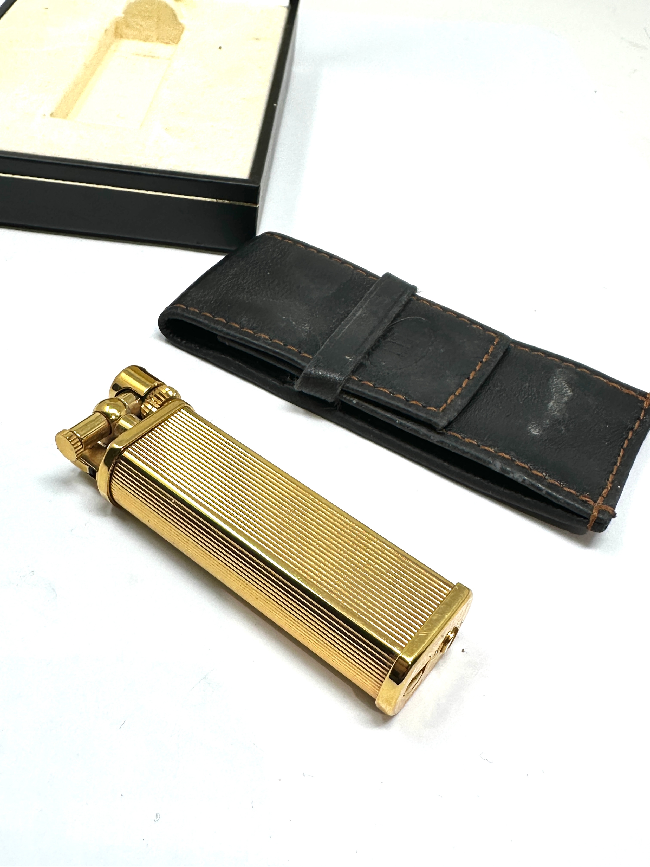 Vintage Boxed flip top dunhill sylphide cigarette lighter looks in very good condition with - Image 2 of 5