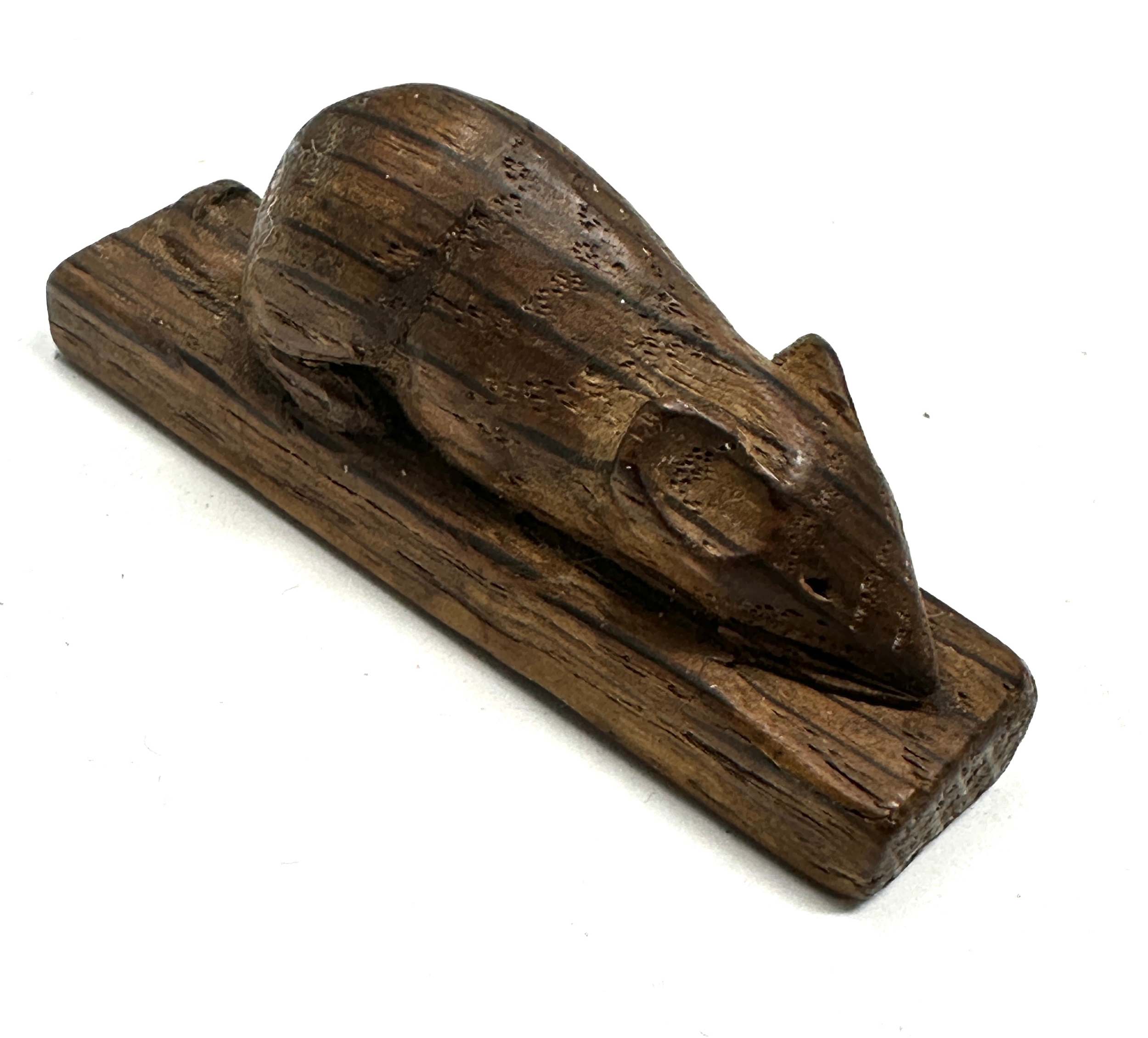 Robert Thompson of Kilburn (1876-1955) Mouseman- a small carved oak signature mouse, 5.8cm long - Image 3 of 4