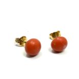 14ct gold coral bead earrings weight 2g