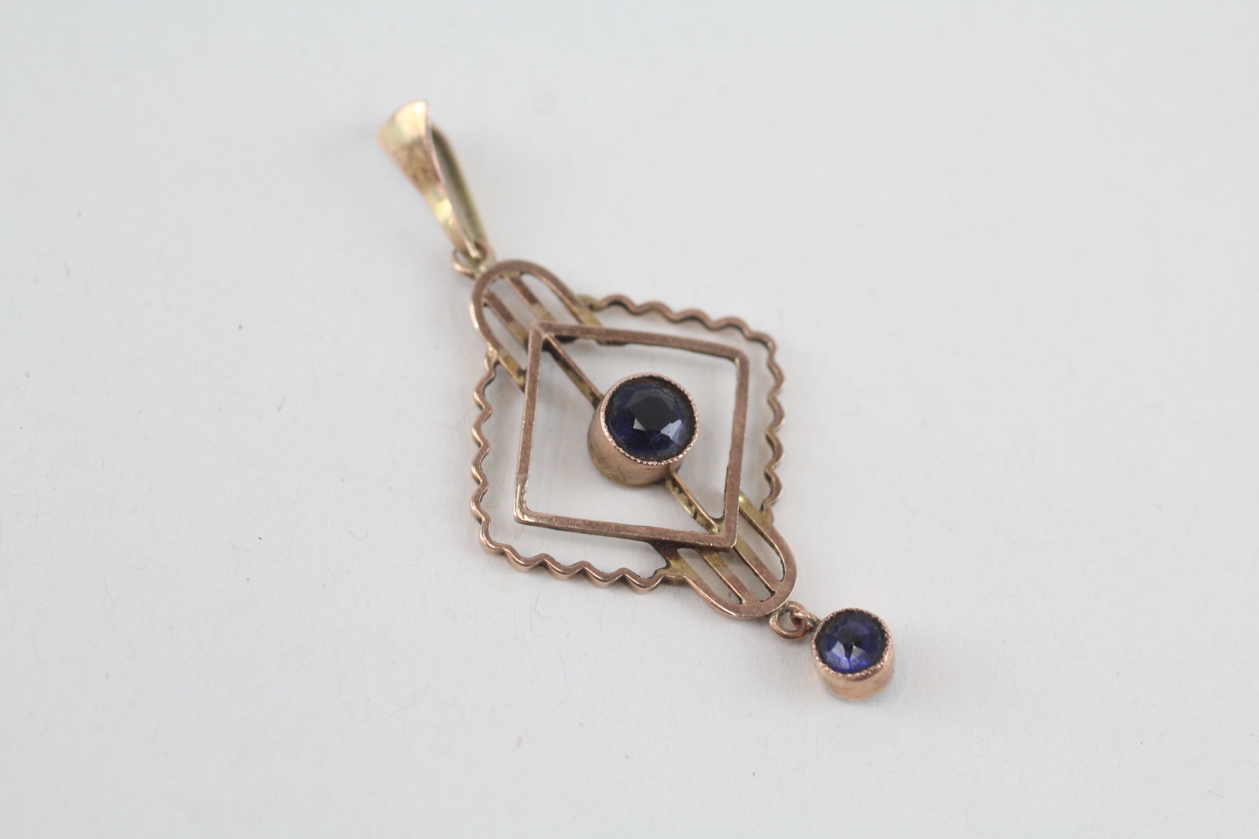 9ct gold antique garnet topped drop pendant (1.6g)