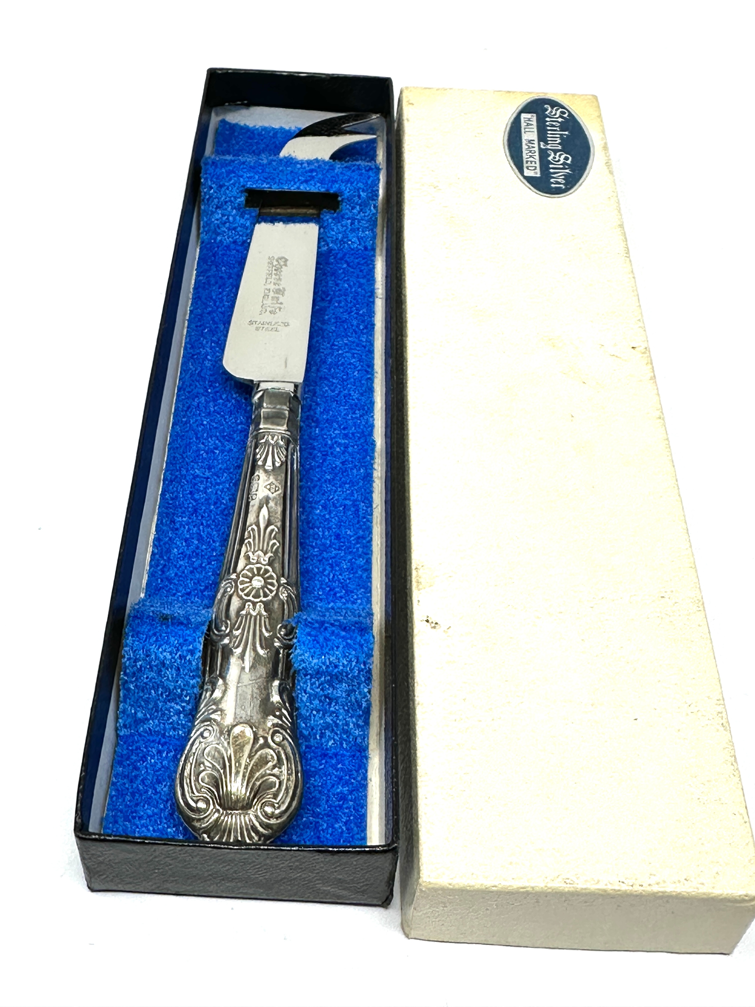 Boxed silver handle cheese knife - Image 2 of 3