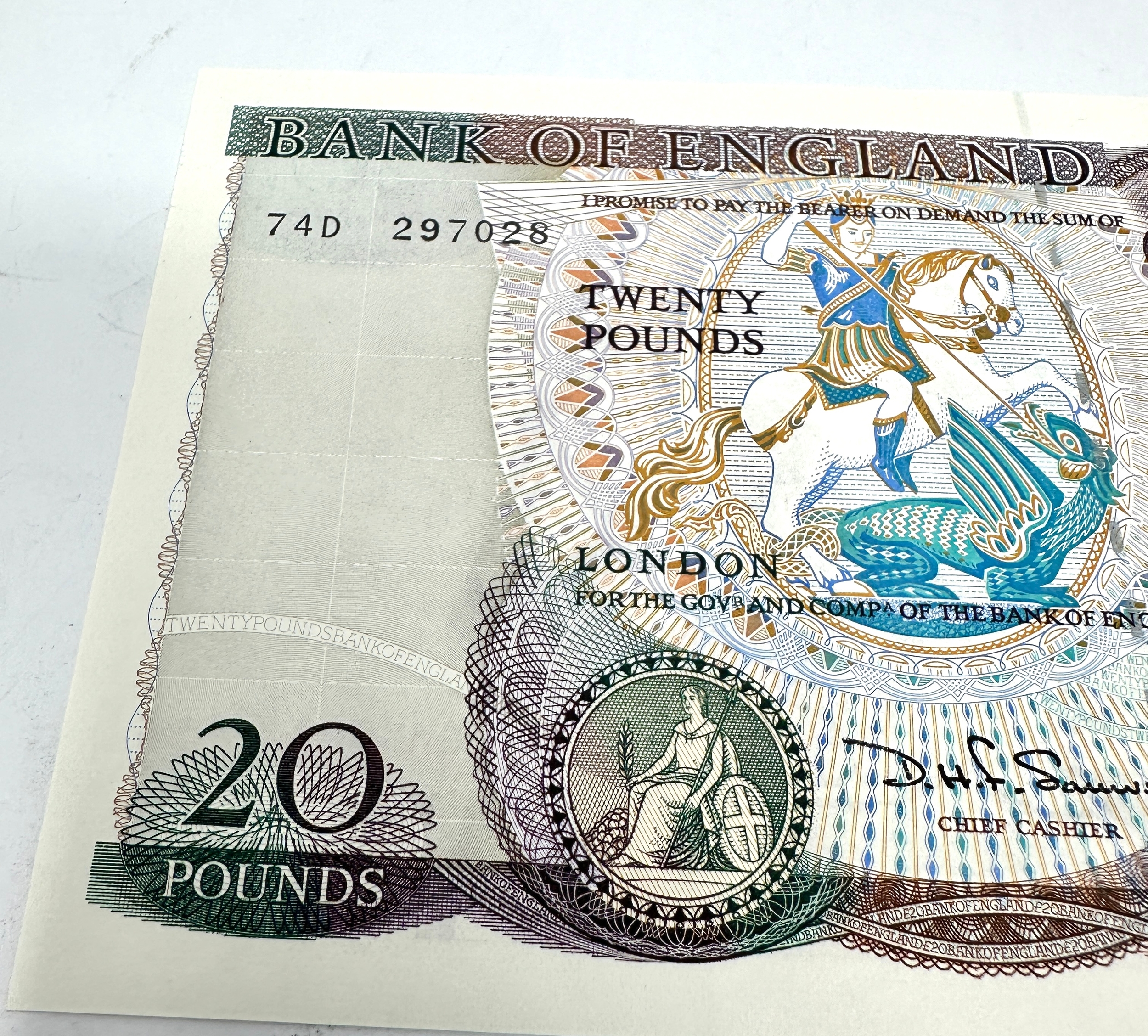2 x Bank of England Old Twenty £20 Pound Notes look in unused condition - Image 5 of 6