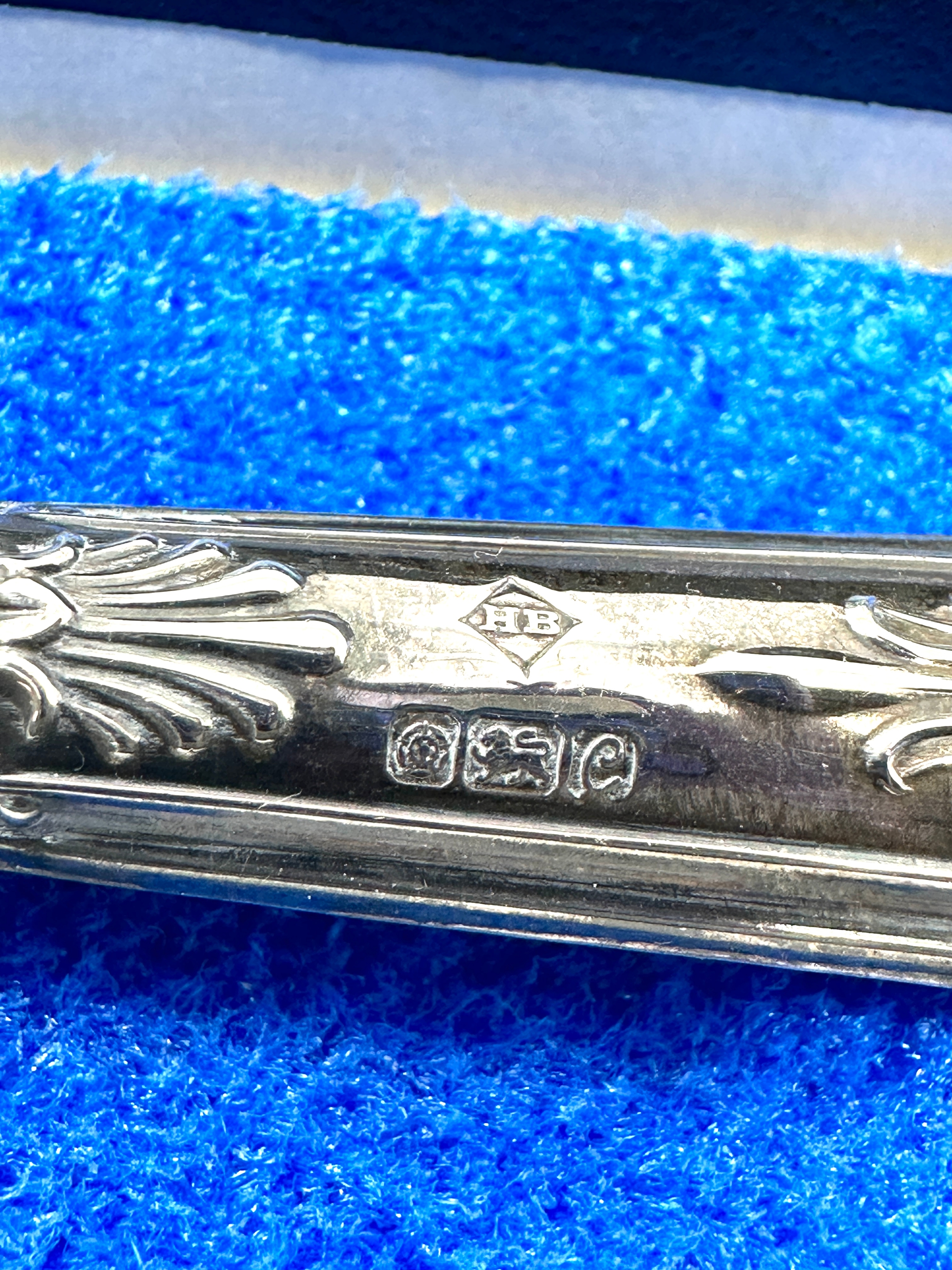 Boxed silver handle cheese knife - Image 3 of 3