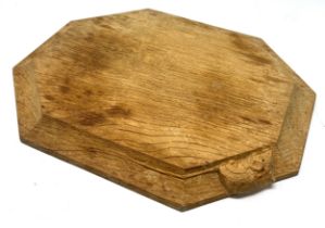 Robert Mouseman Thompson Oak breadboard measures approx 30cm by 25cm