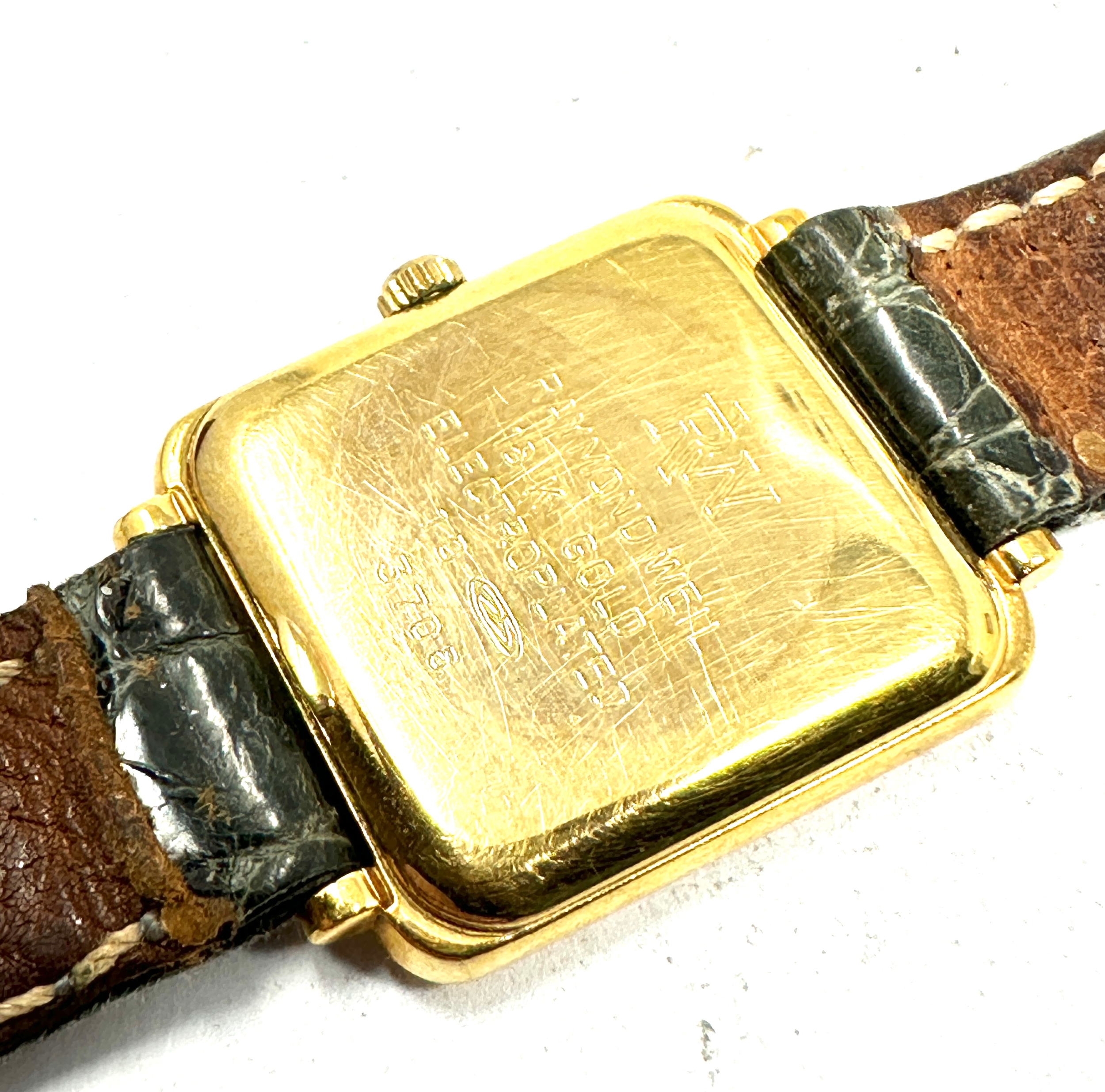 Ladies raymond weil geneve quartz wristwatch the watch is not ticking possibly needs new battery - Image 3 of 4