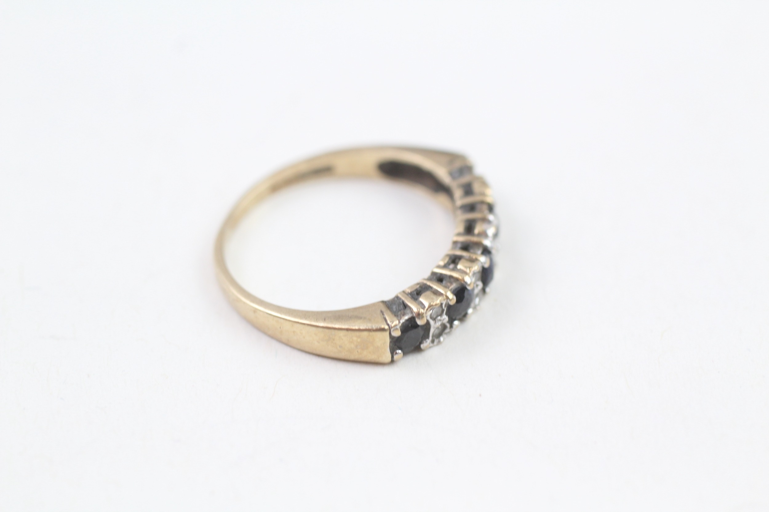 9ct gold sapphire & diamond half eternity ring (1.9g) - Image 4 of 5