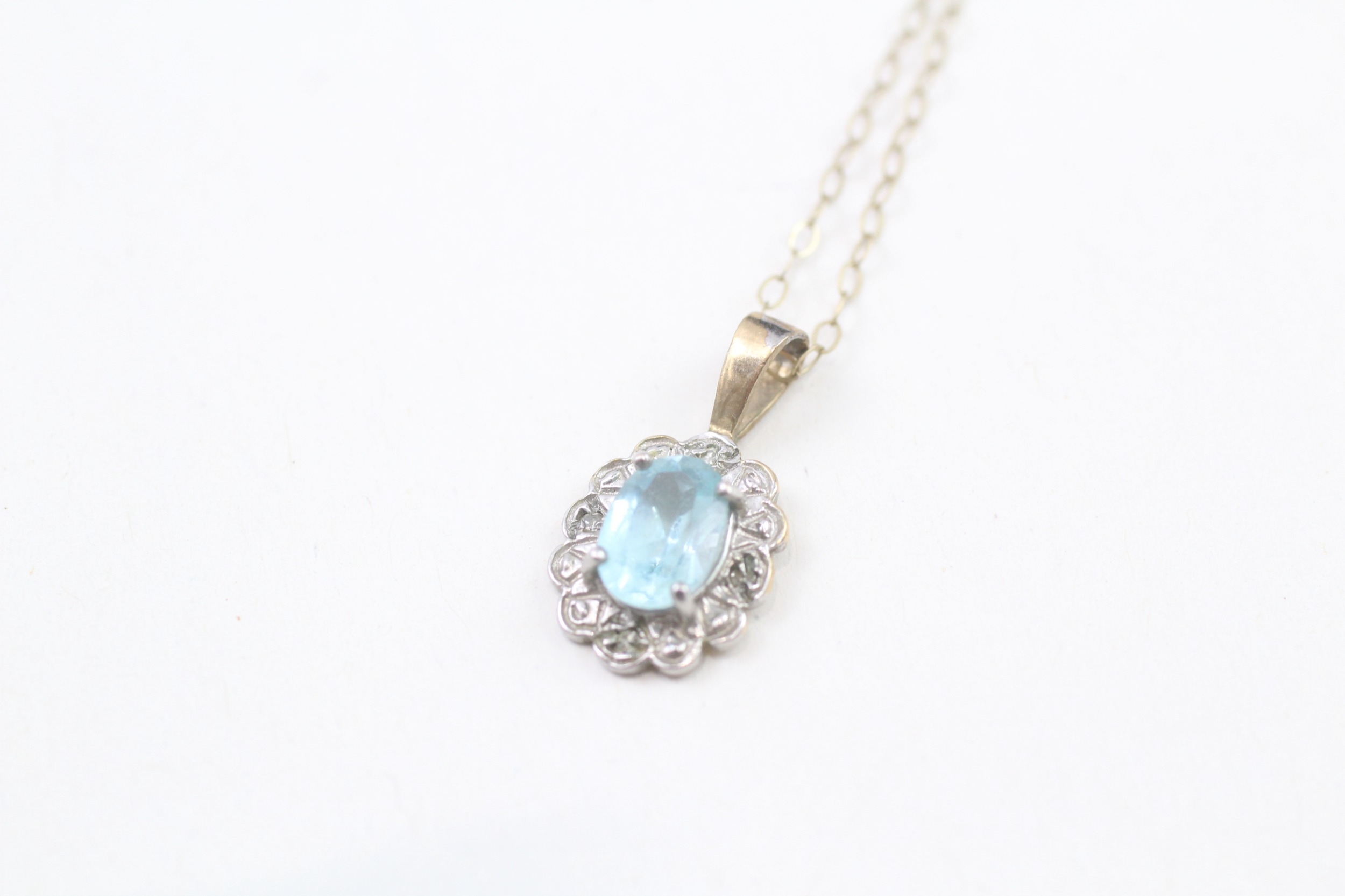 9ct gold blue topaz & diamond cluster pendant & chain (1.3g)