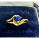 18ct gold sapphire ring weight 2.24g