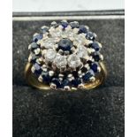 18ct gold diamond & sapphire ring weight 5.5g