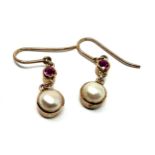 9ct gold pearl & ruby drop earrings weight 2.2g