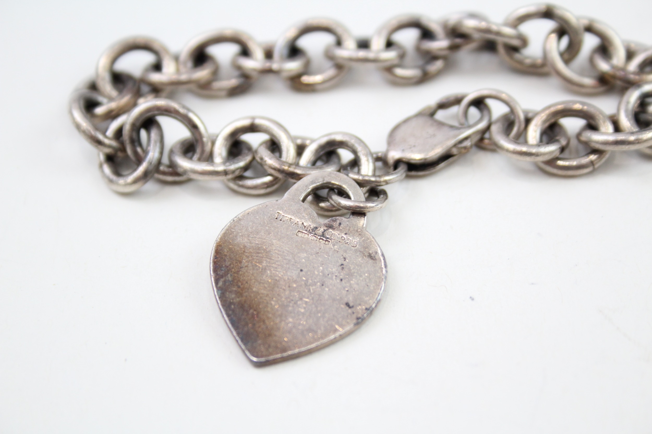 Silver belcher link bracelet with heart tag by designer Tiffany & Co, replacement clasp (33g) - Image 6 of 7