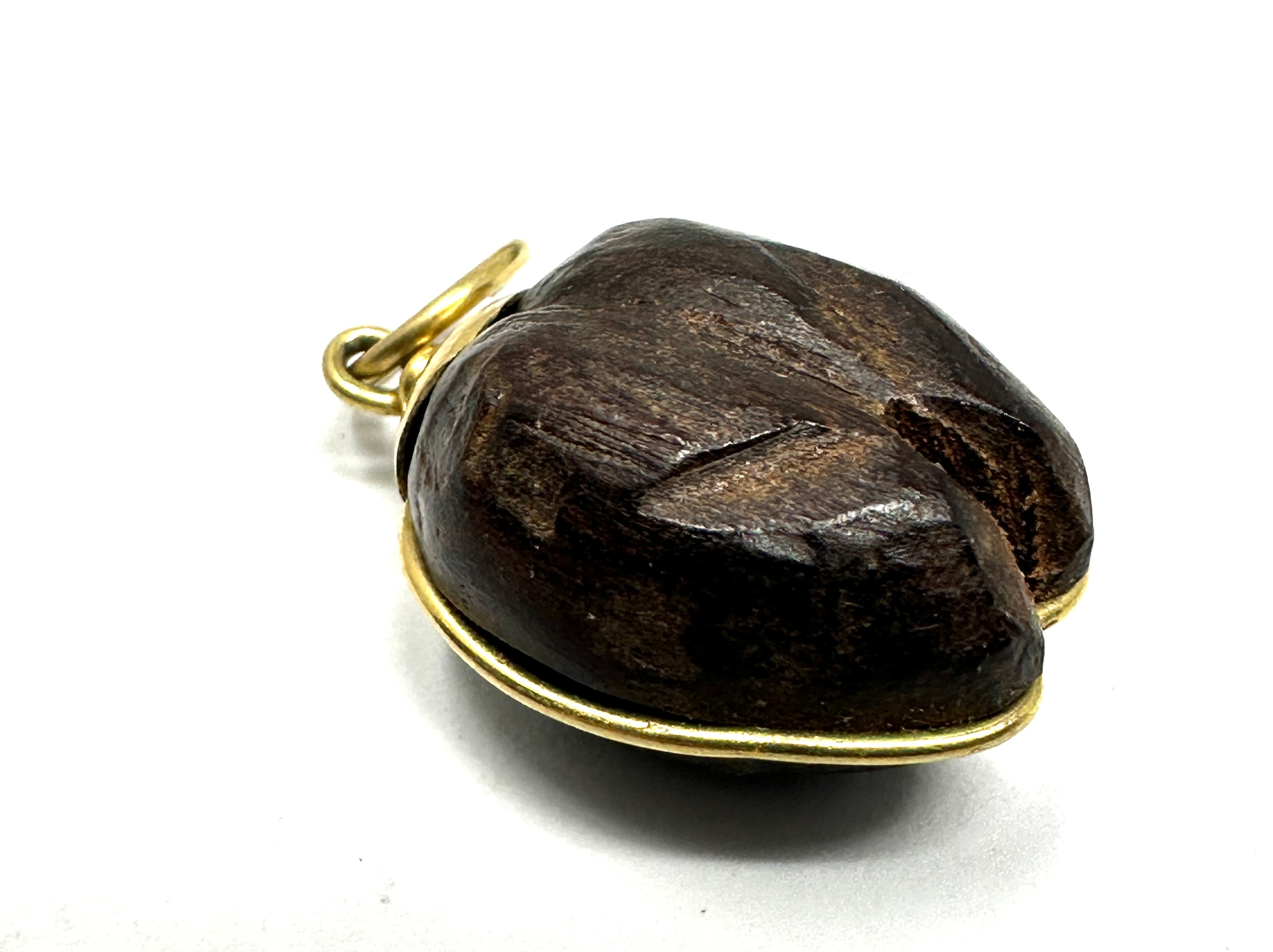 Vintage 18ct gold & coco bean pendant measures approx 2.2cm drop weight 2.3g - Bild 3 aus 3