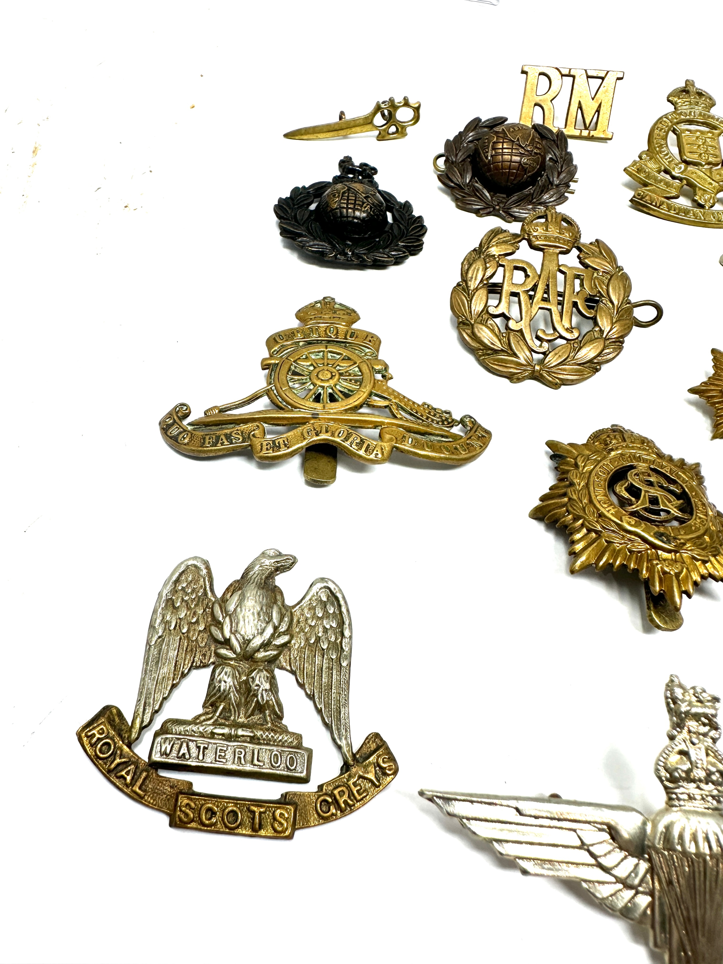 Selection of military badges & cap badges etc - Image 3 of 5