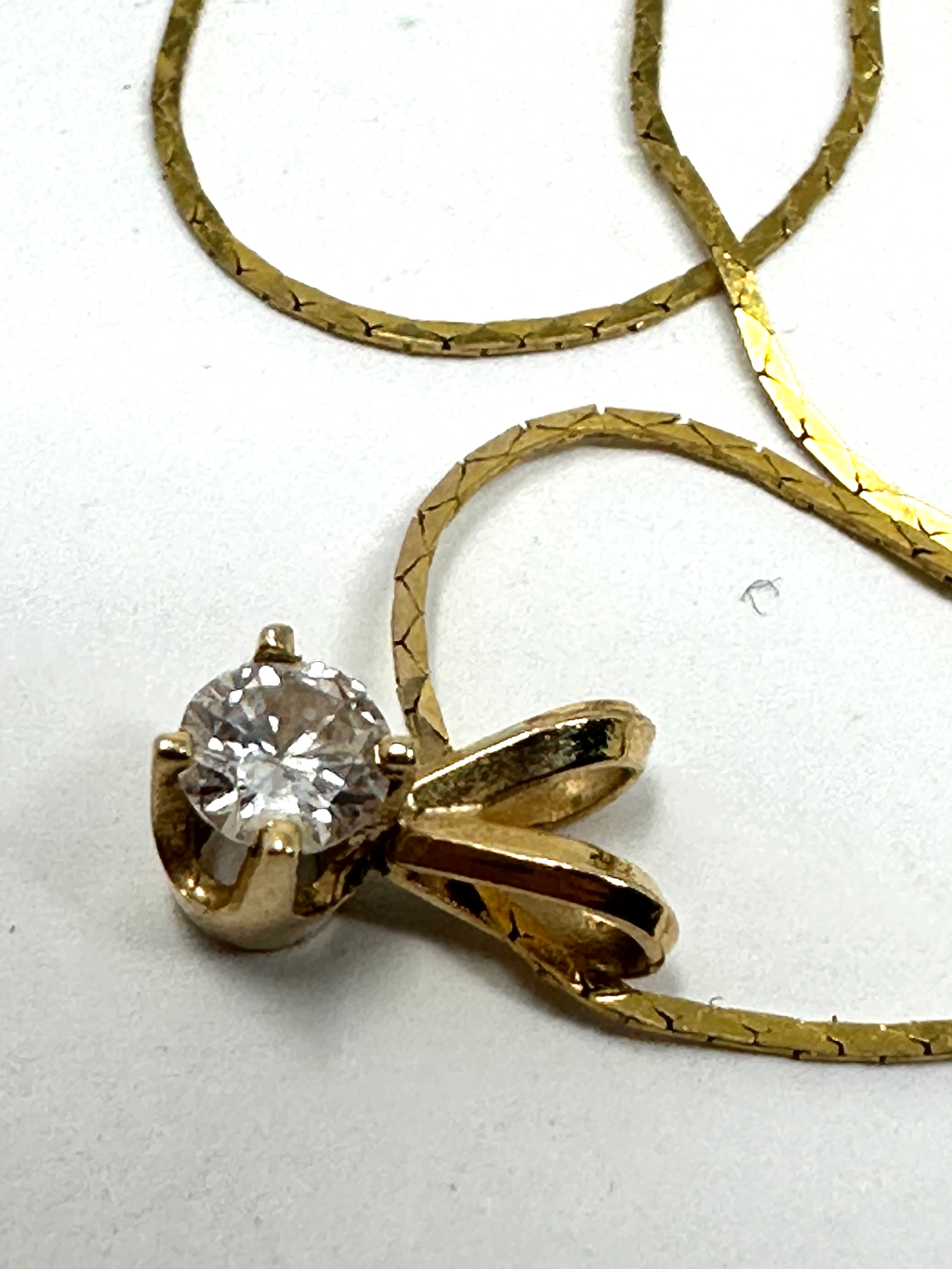 14ct gold diamond pendant necklace 0.20 ct diamond weight 1.80g - Image 3 of 3