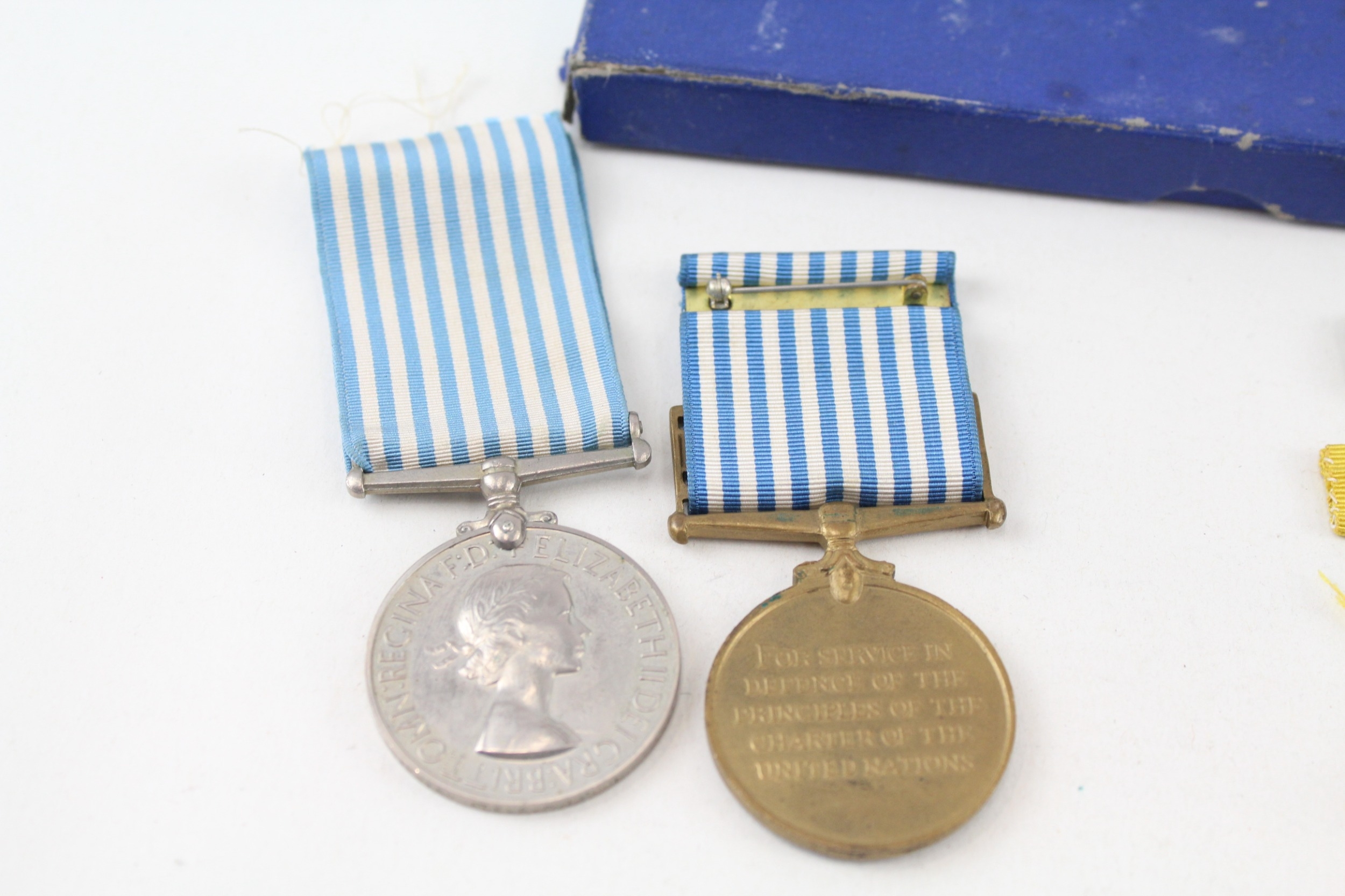 Boxed ER.II Korea Medal Pair & Ribbon Bar Queens Korea Named 22493450 Pte. P - Image 6 of 6