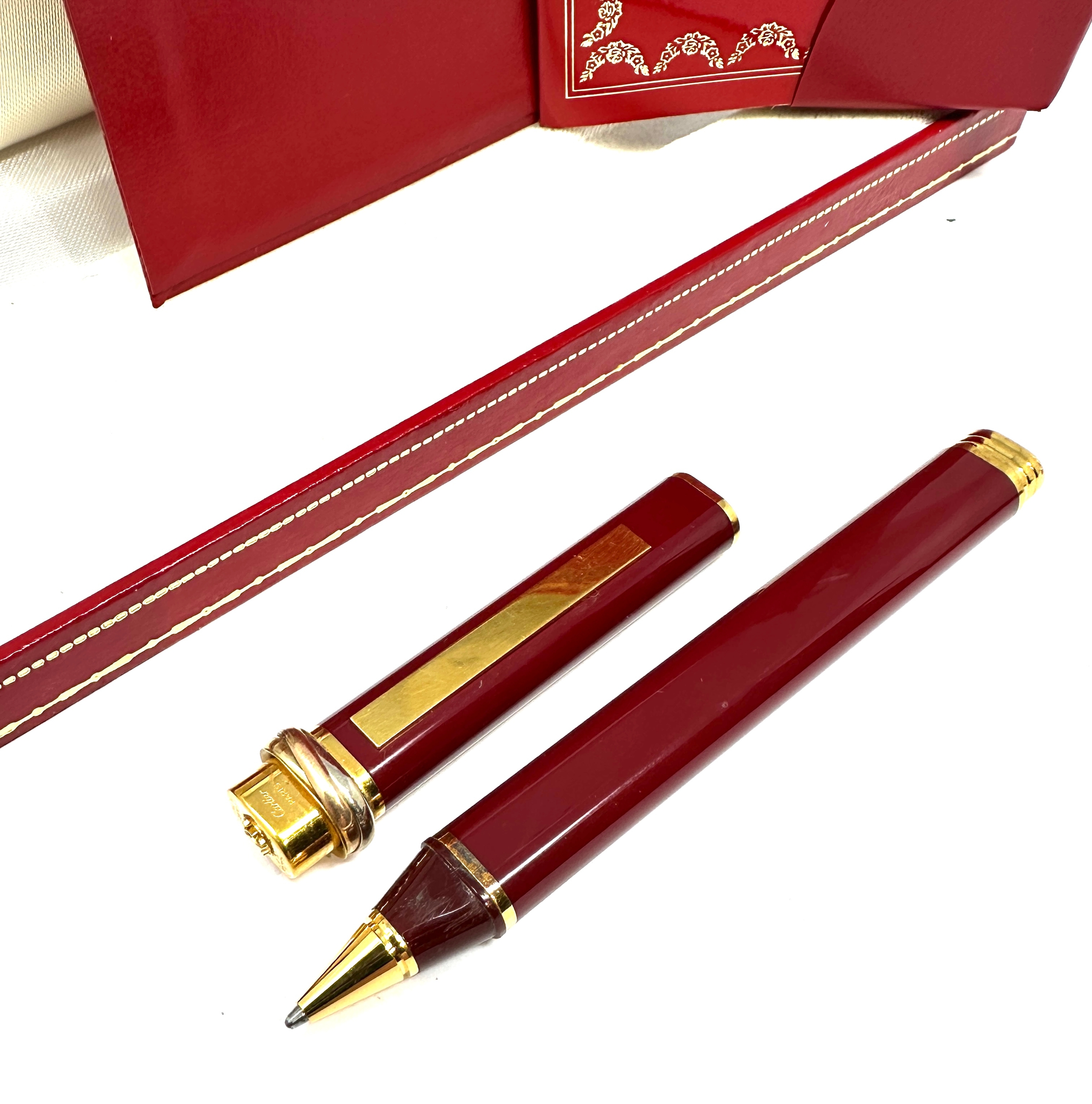 Boxed must de Cartier ball point pen original boxed and booklet - Image 5 of 5