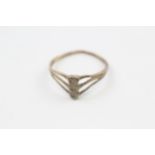 9ct gold diamond heart-shaped dress ring (0.8g)