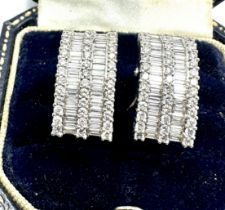 Fine 18ct white gold diamond earrings 1.76ct of diamonds weight 10g