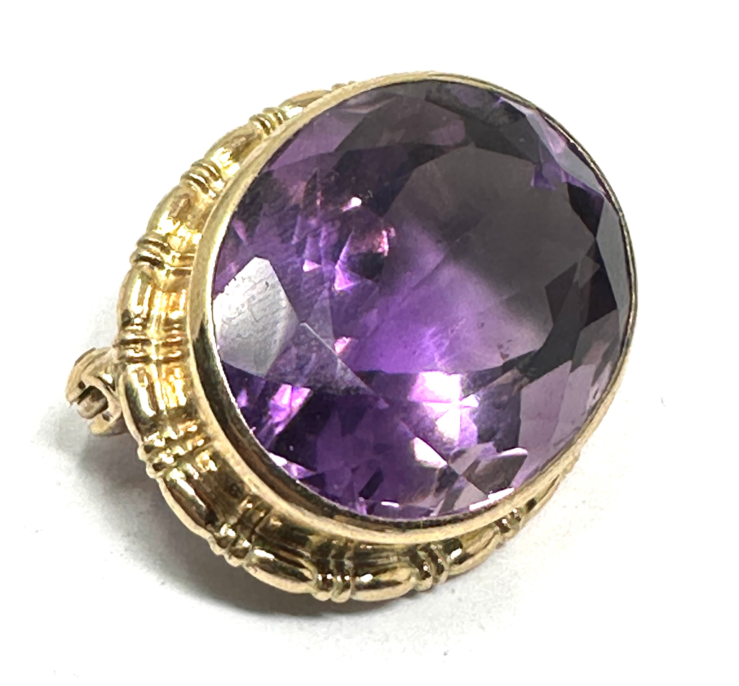 9ct gold amethyst brooch weight 9.8g