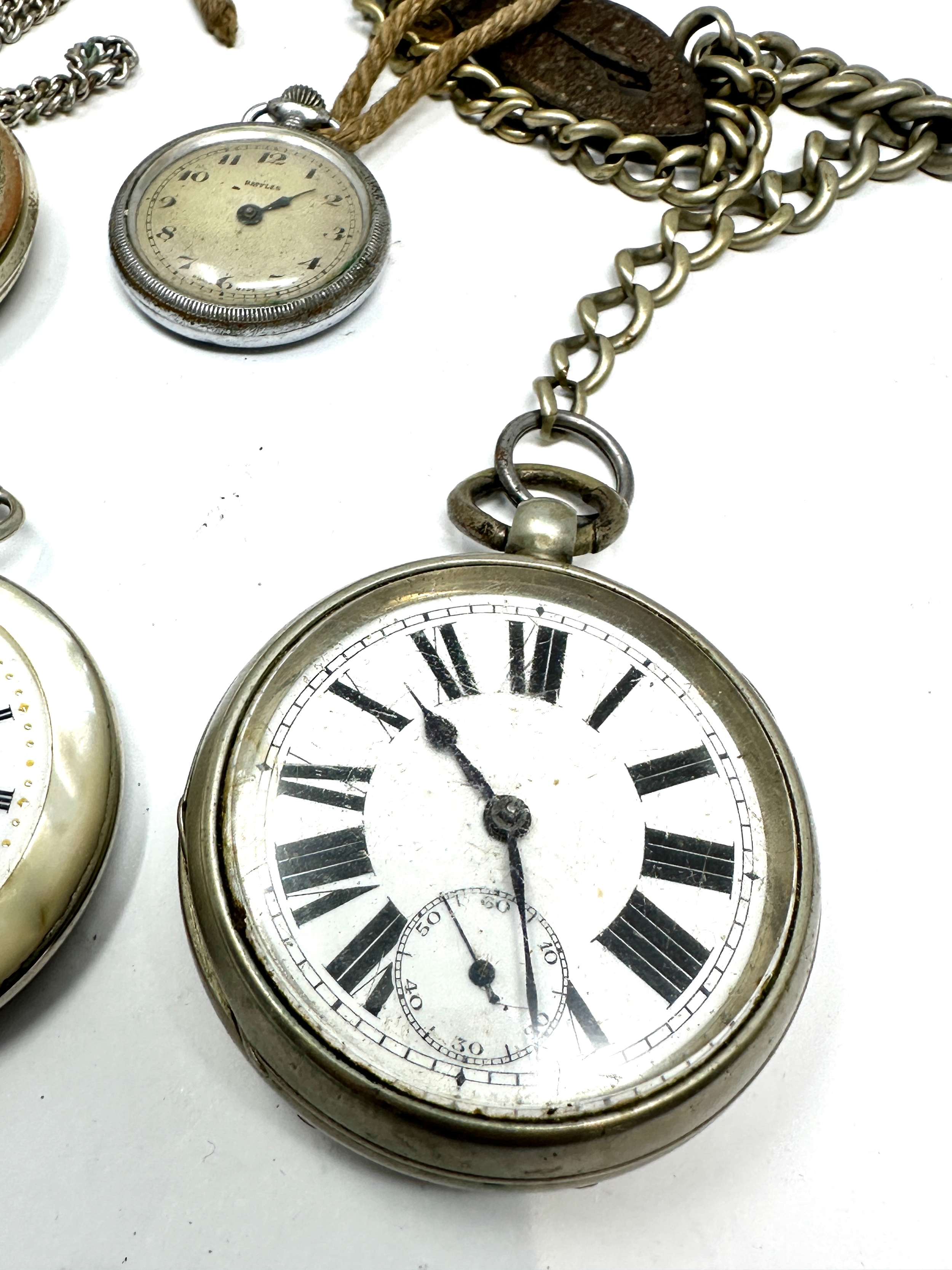 selection of vintage pocket watches 3 are ticking 2 not tested - Image 5 of 5