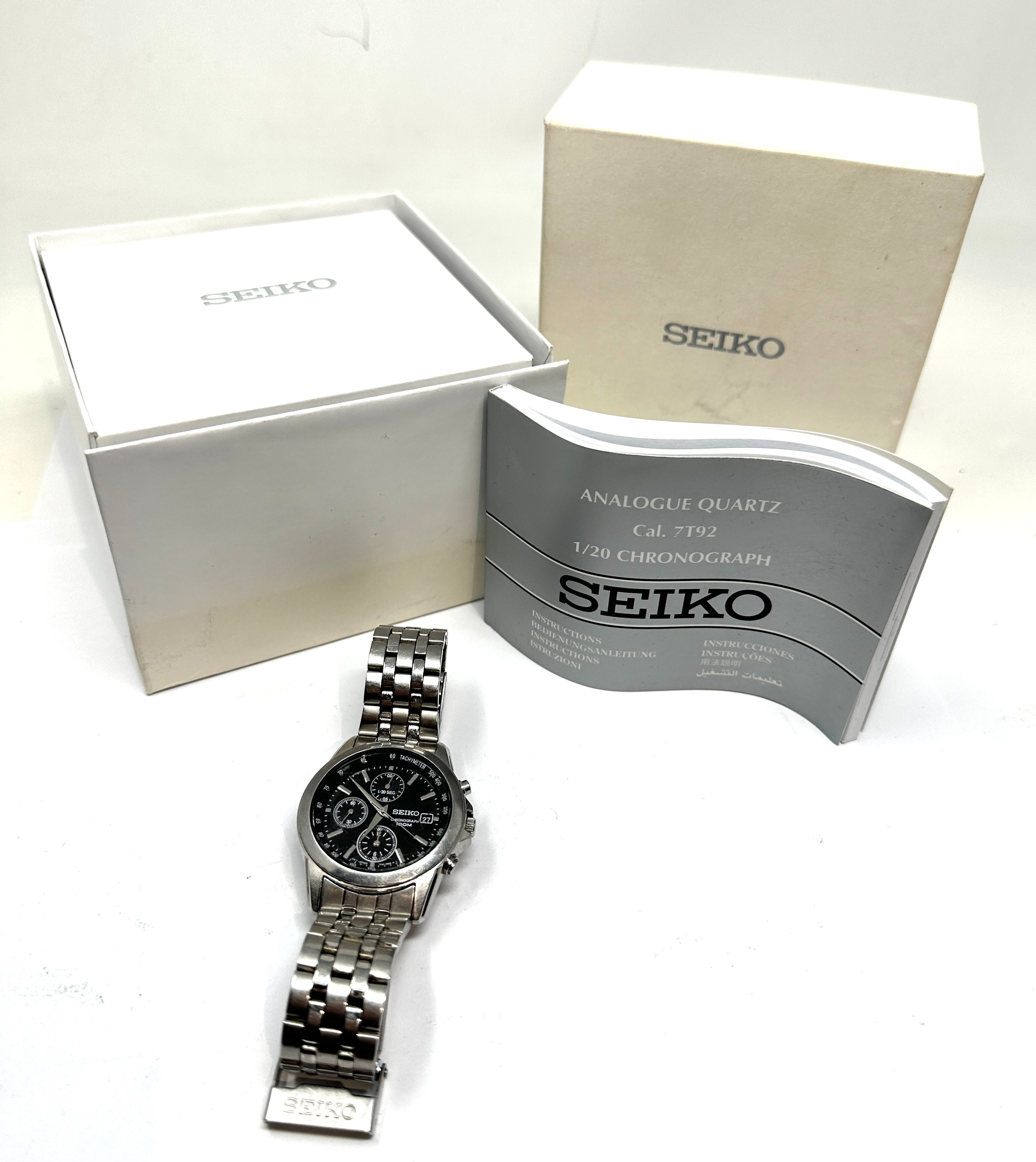 Boxed seiko chronograph 1000m gents quartz wristwatch boxed with booklet spare strap parts