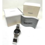 Boxed seiko chronograph 1000m gents quartz wristwatch boxed with booklet spare strap parts