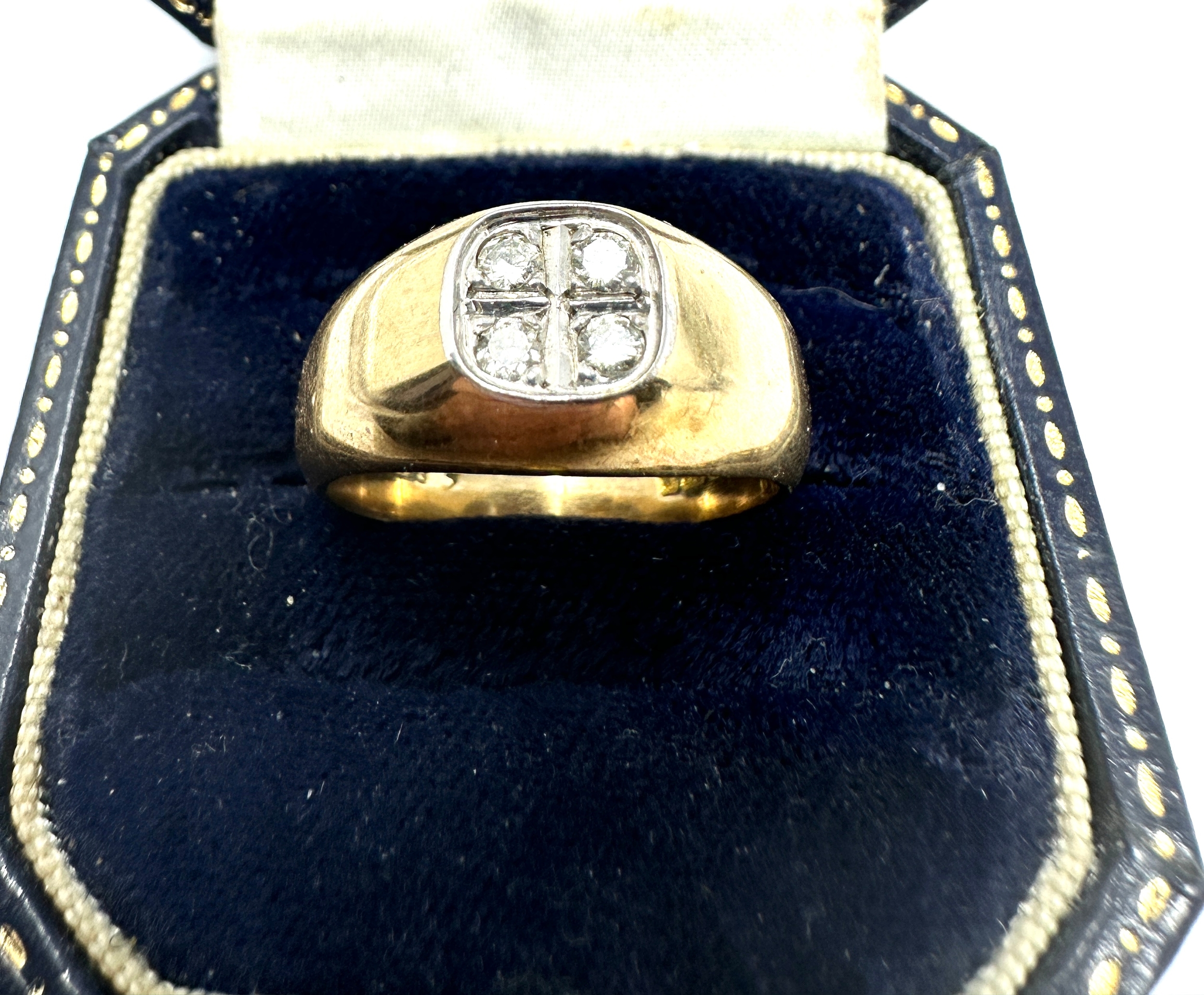 9ct gold diamond signet ring weight 6.1g