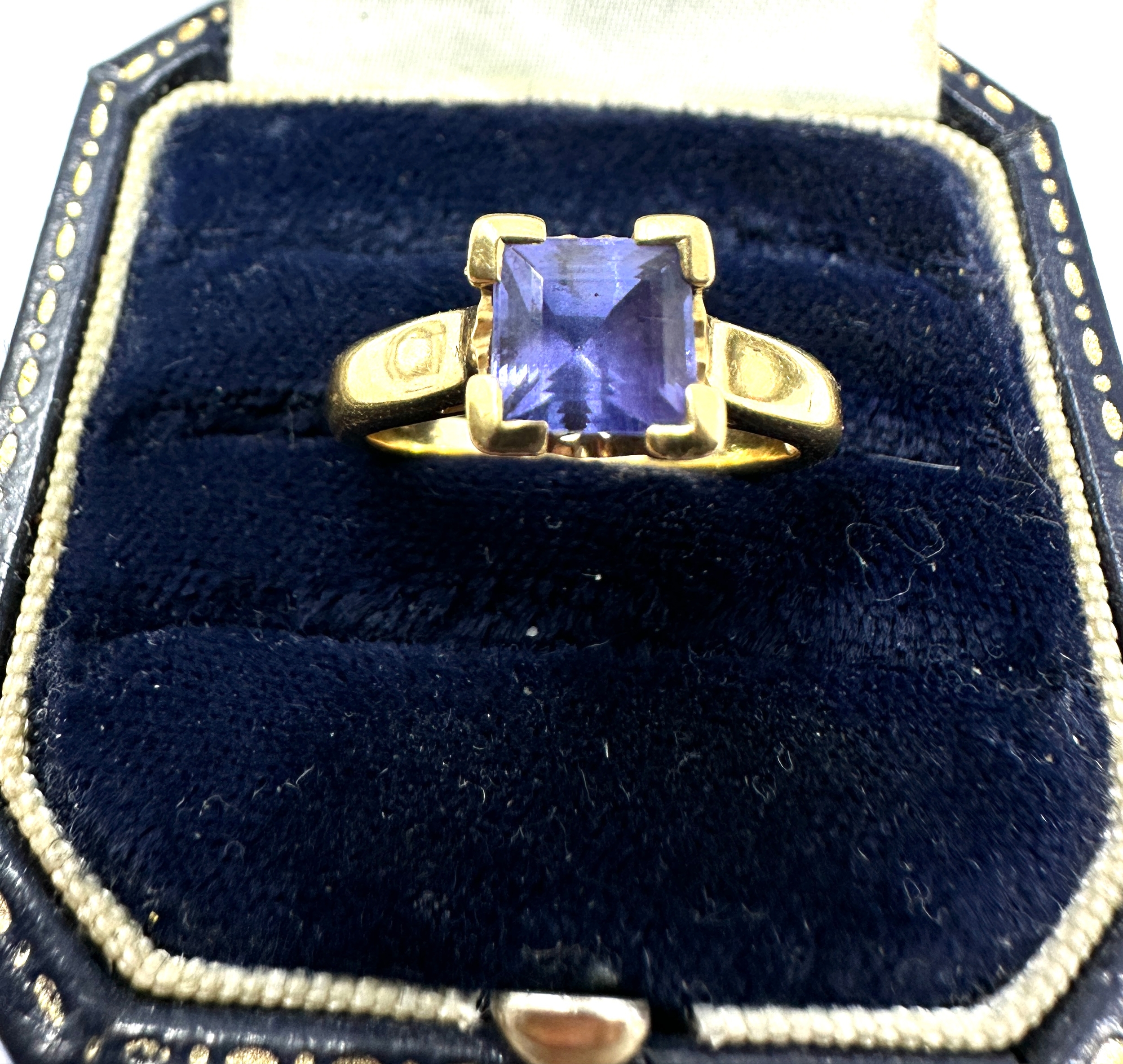 18ct gold tanzanite ring weight 4.4g