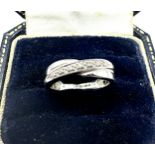 9ct white gold diamond ring weight 2.5g