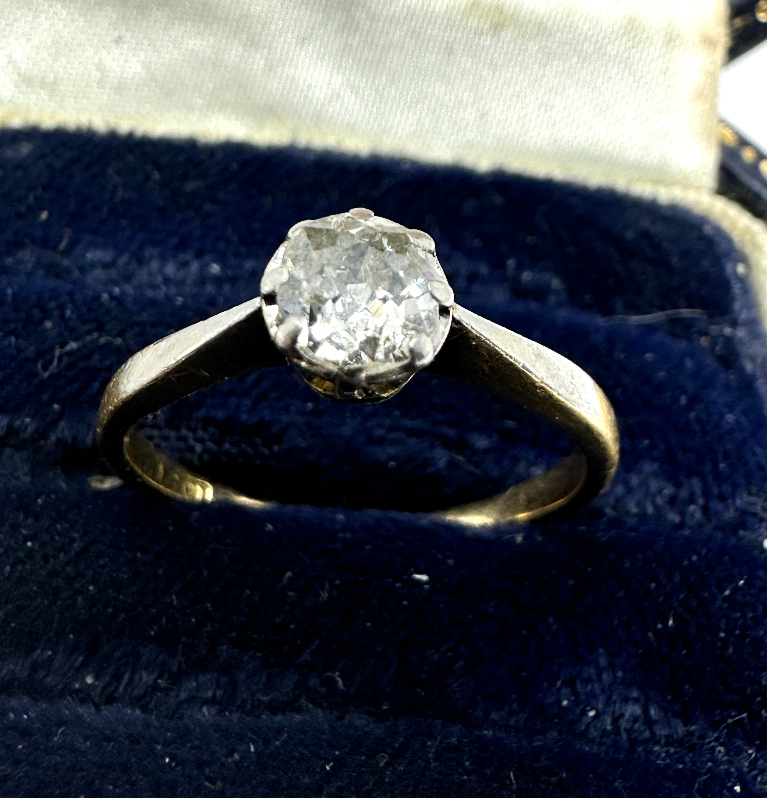 Antique 18ct gold old cut diamond ring diamond measures approx 5.5mm dia est .60 ct weight 2.2g
