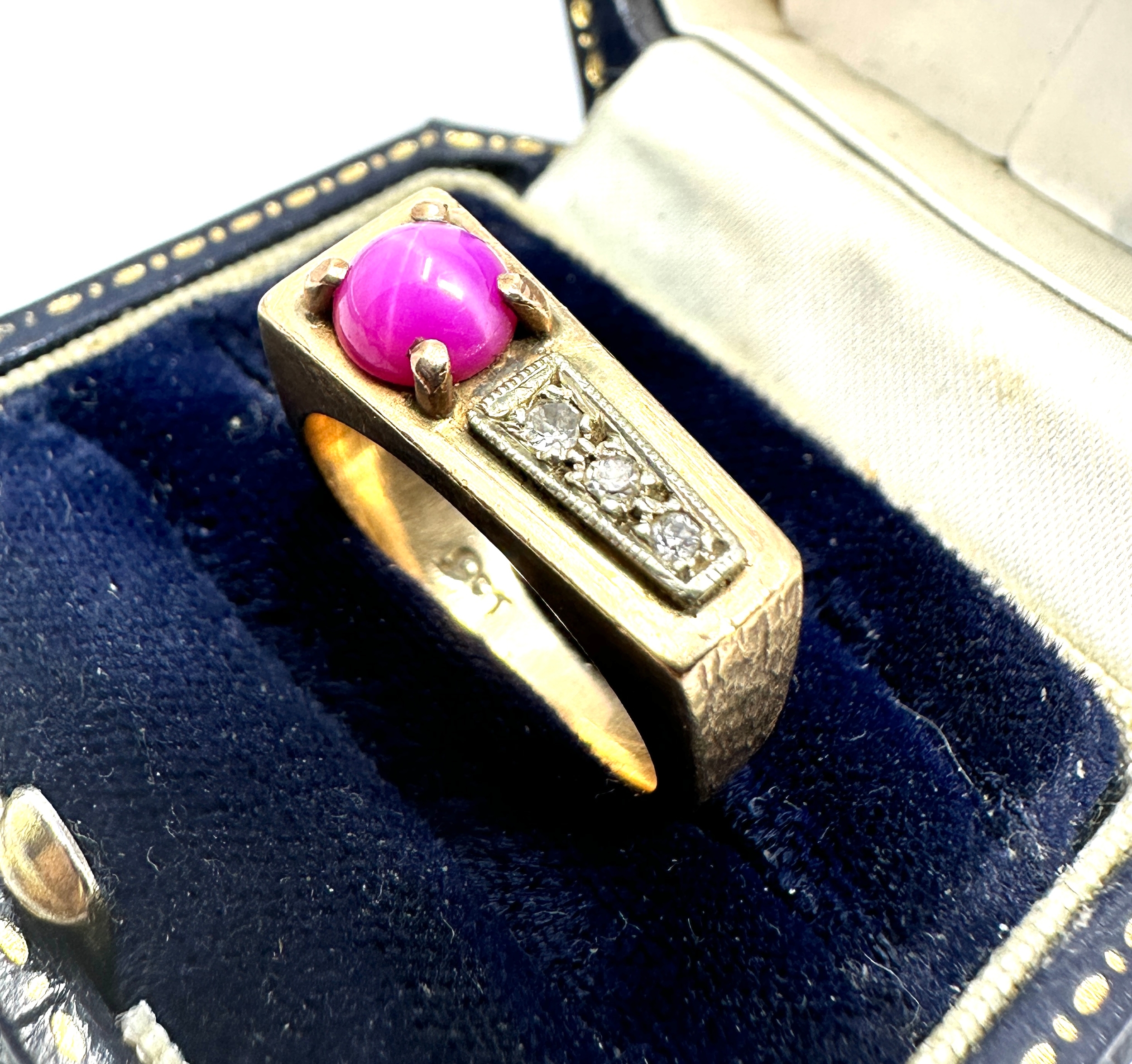 vintage 9ct gold star ruby & diamond ring weight 11g - Image 3 of 4