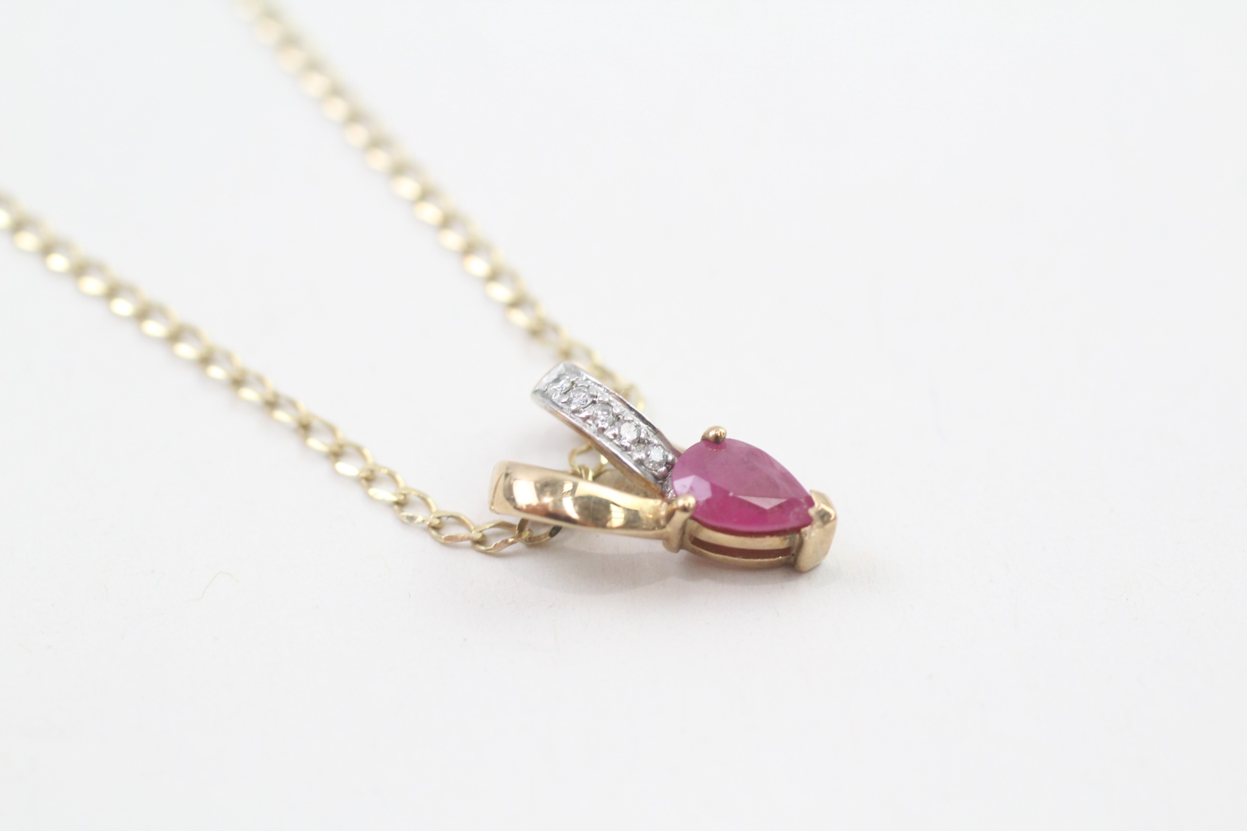 9ct gold pear cut ruby & diamond pendant necklace (2.1g) - Image 2 of 4