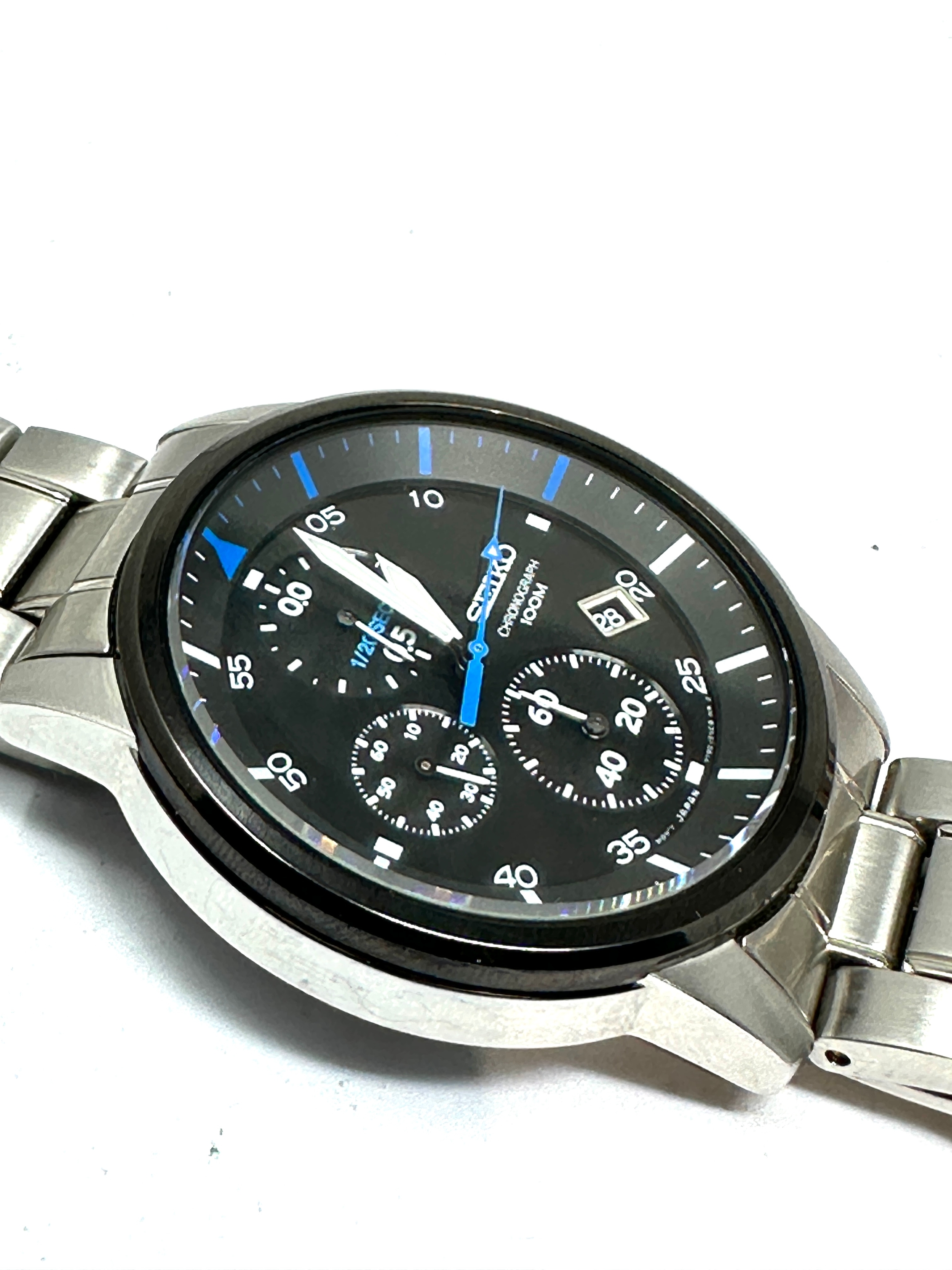 Gents Seiko date chronograph 100m 7t92- 0nt0 the watch does tick - Image 3 of 5