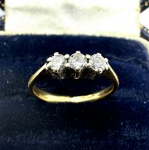 18ct gold diamond ring weight 2g