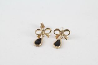 9ct gold black onyx bow drop earrings (0.8g)