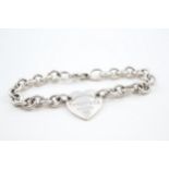 A silver bracelet by Tiffany and Co (26g)