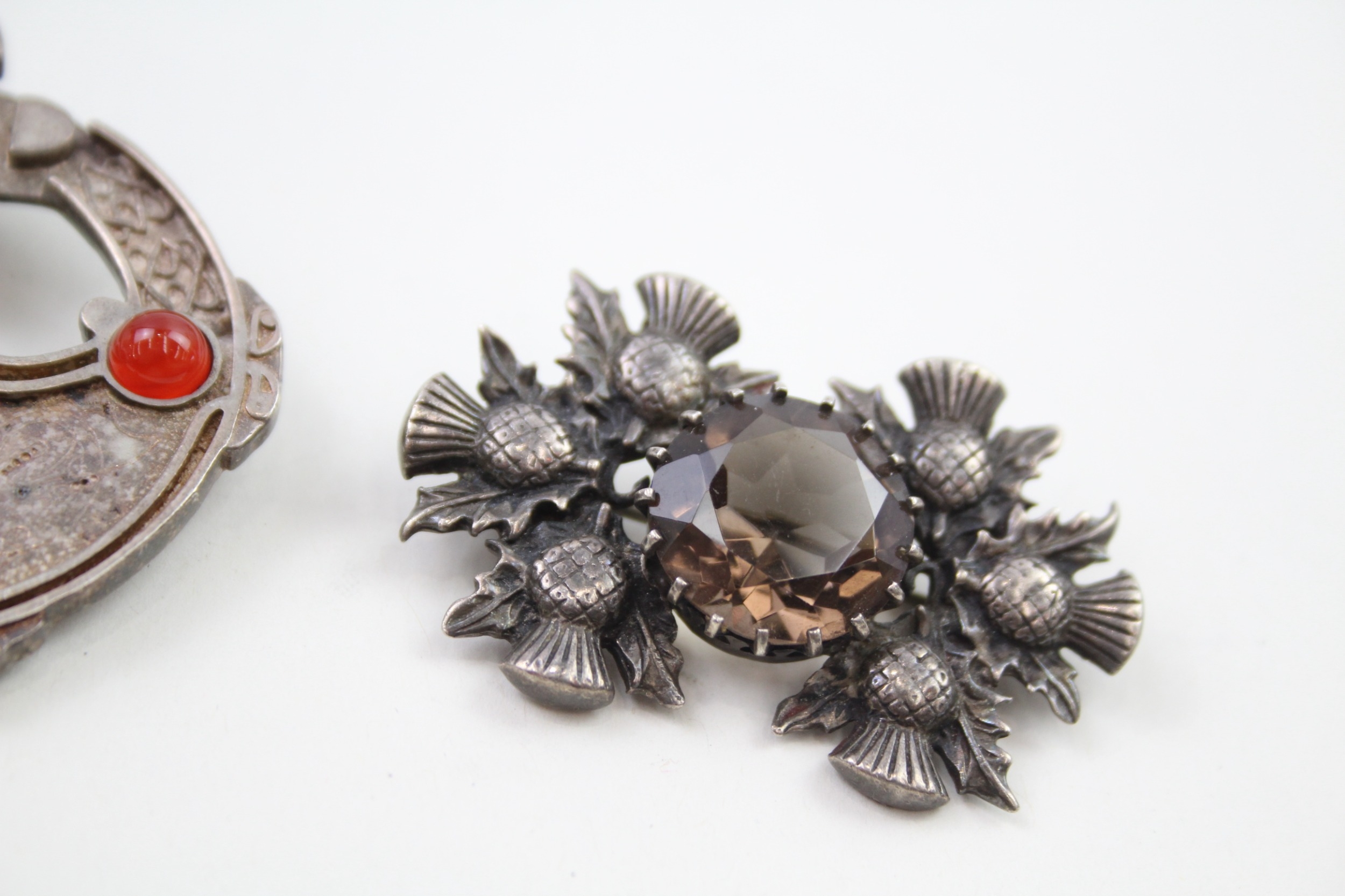 Three Scottish silver brooches including a Victorian example (65g) - Image 4 of 4