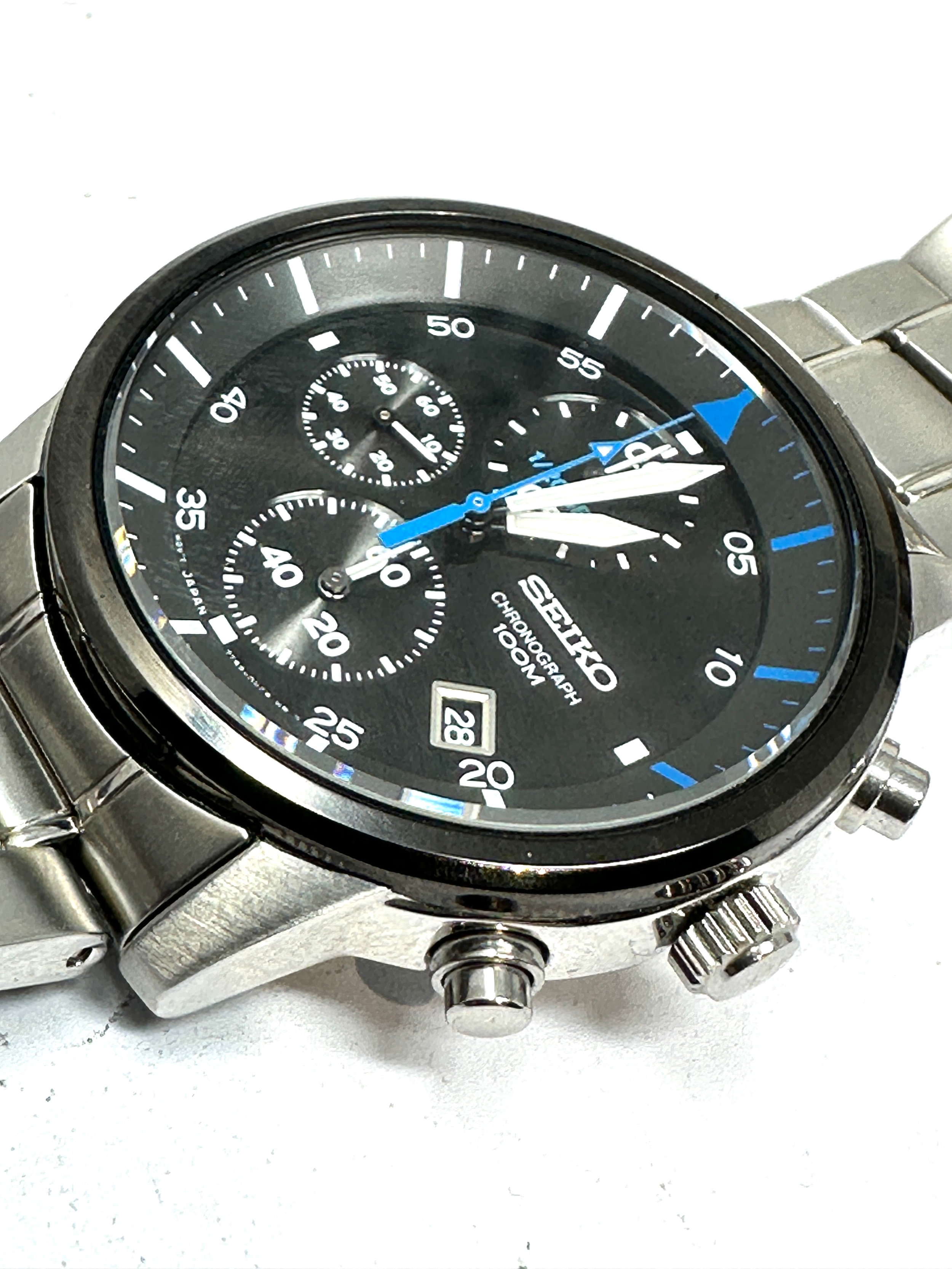 Gents Seiko date chronograph 100m 7t92- 0nt0 the watch does tick - Image 2 of 5