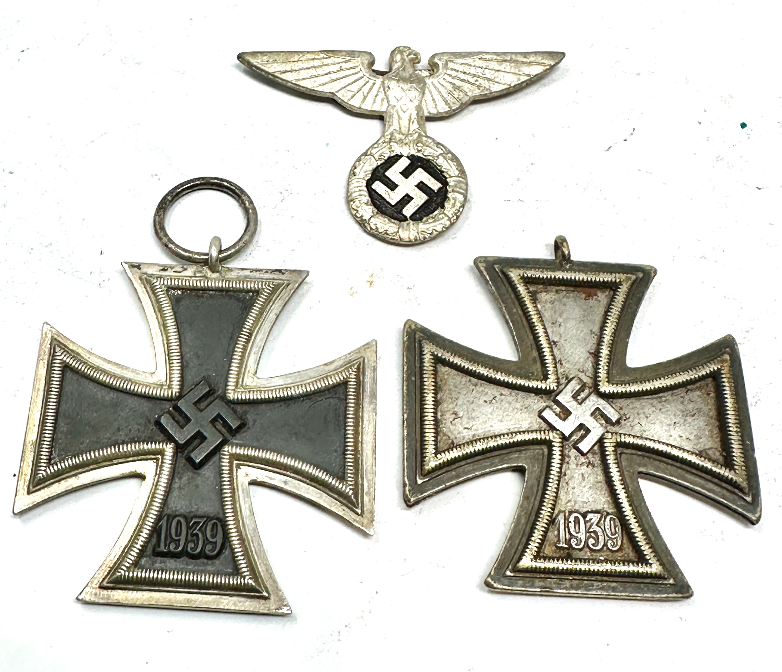 2 ww2 german iron crosses and cap eagle