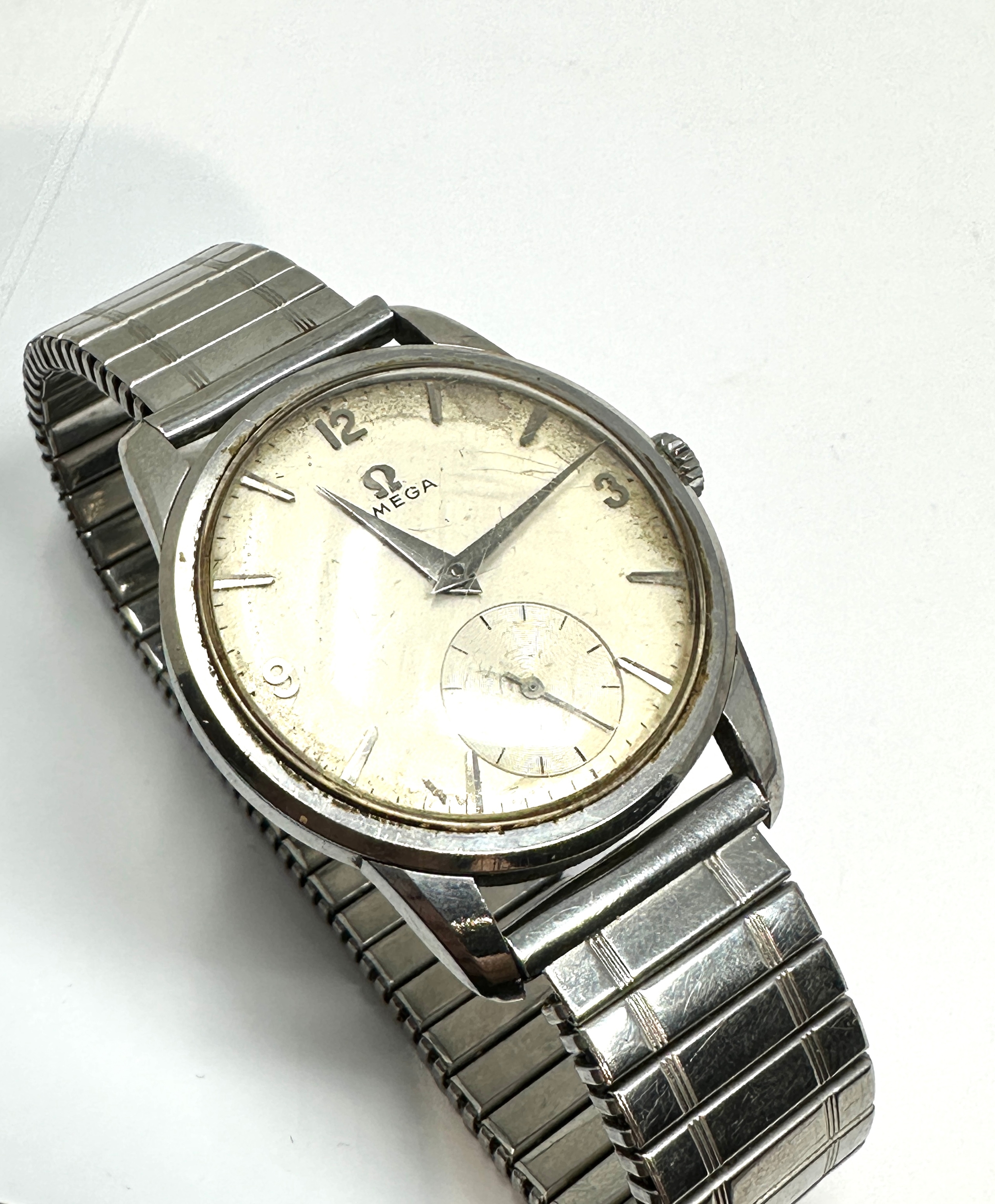 Vintage Gents Omega wrist watch the watch is ticking