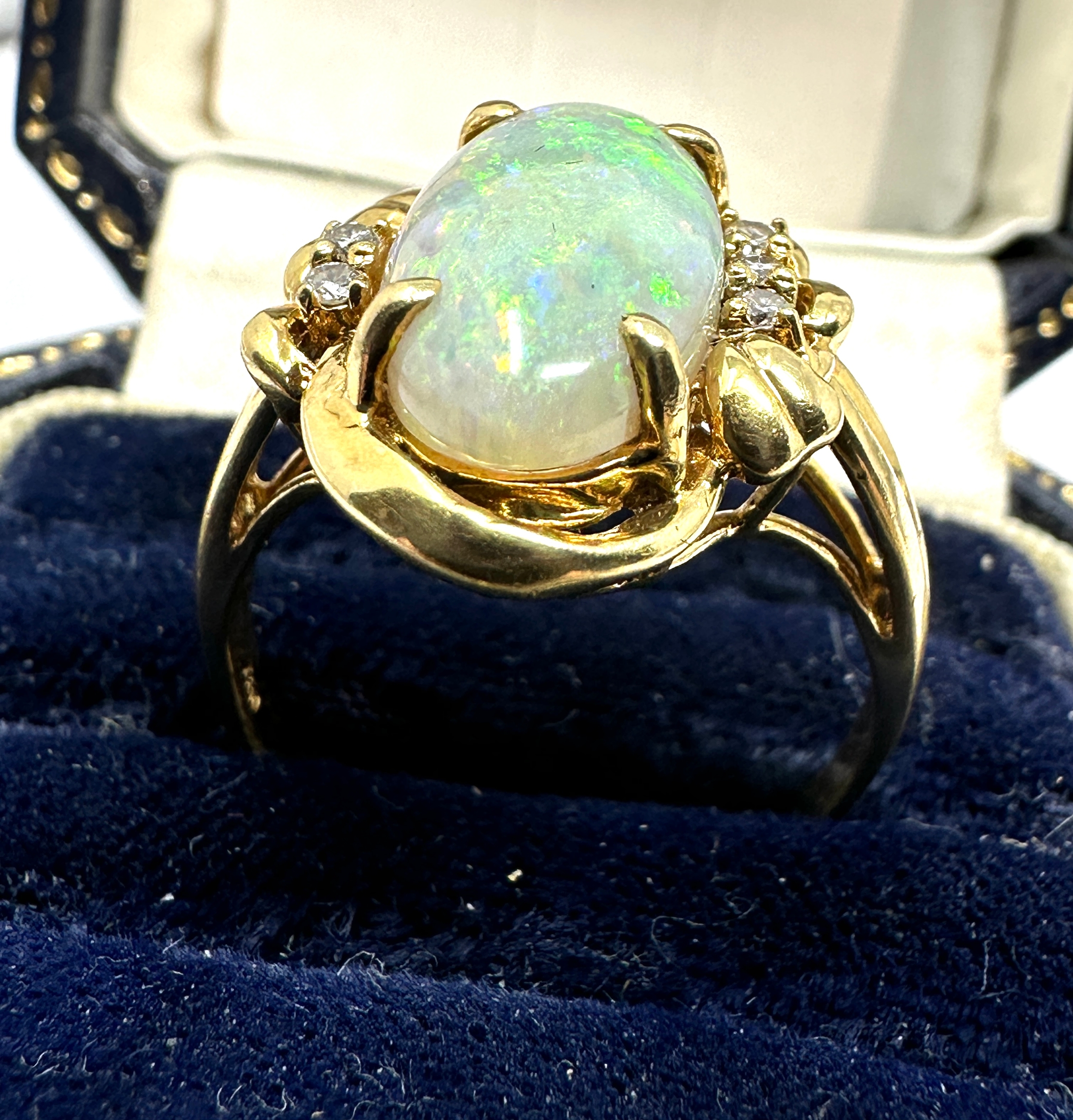 18ct gold large opal & diamond ring opal measures approx 16mm by 8mm with 3 diamons each side weight - Image 4 of 5