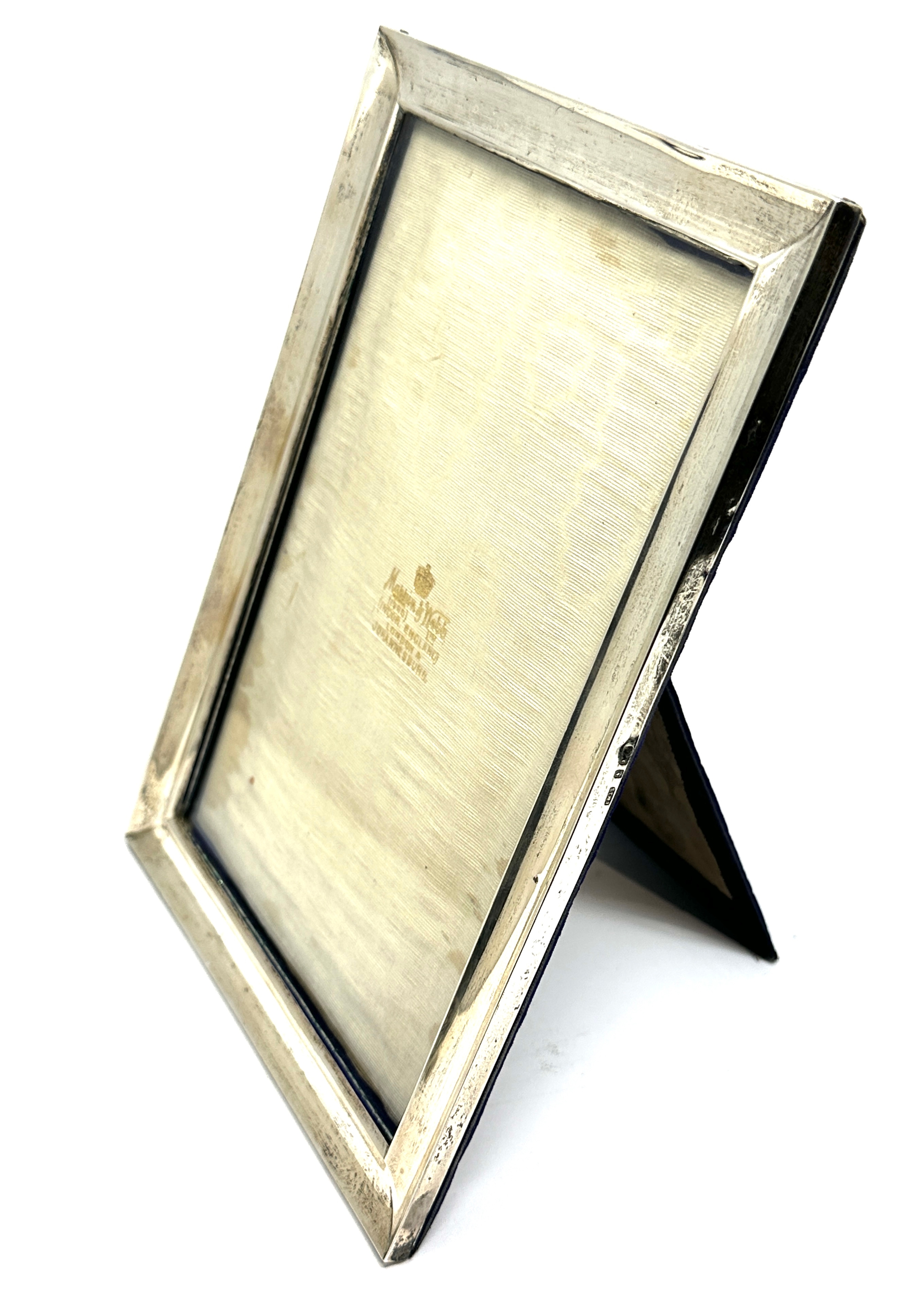 Antique silver picture frame measures approx 23cm by 17cm Birmingham silver hallmarks - Image 2 of 4