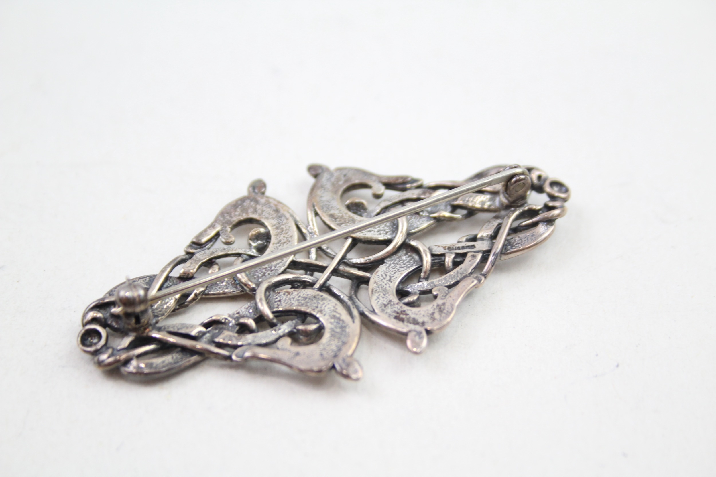 A silver necklace and brooch by Scottish silversmith Ola Gorie (19g) - Image 4 of 4